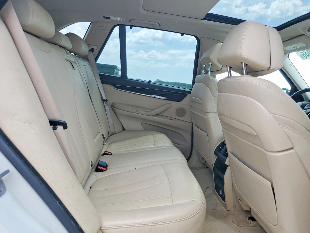 2015 Bmw X5 Xdrive50i Белый vin: 5UXKR6C50F0J77583