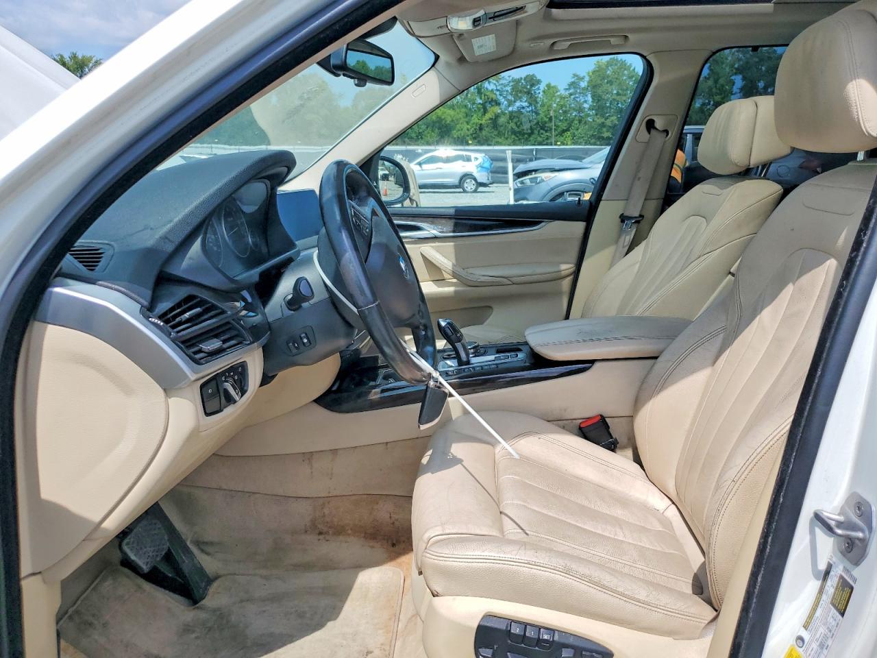 2015 Bmw X5 Xdrive50i Белый vin: 5UXKR6C50F0J77583