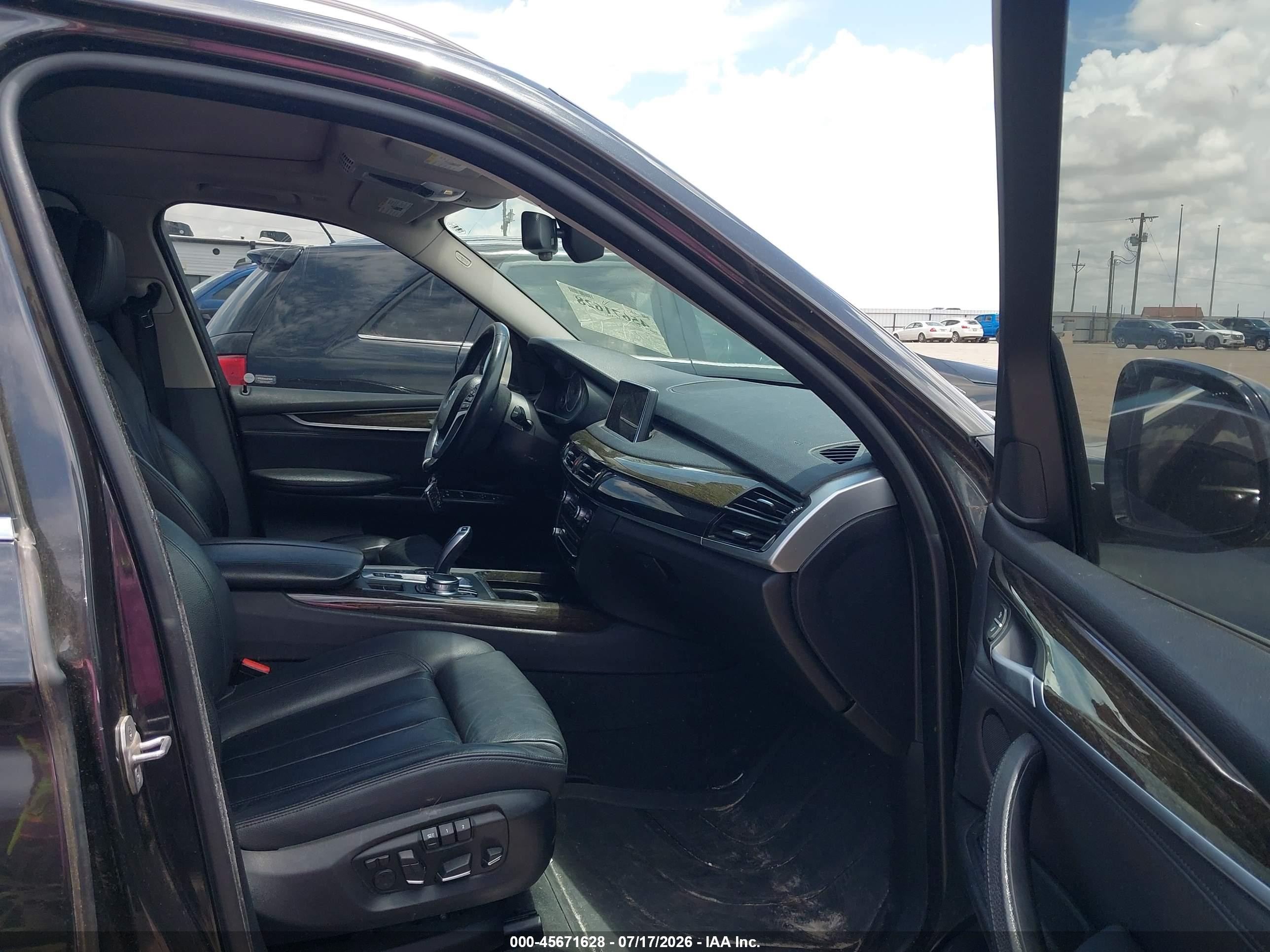 2015 Bmw X5 Xdrive50i Черный vin: 5UXKR6C54F0J77165
