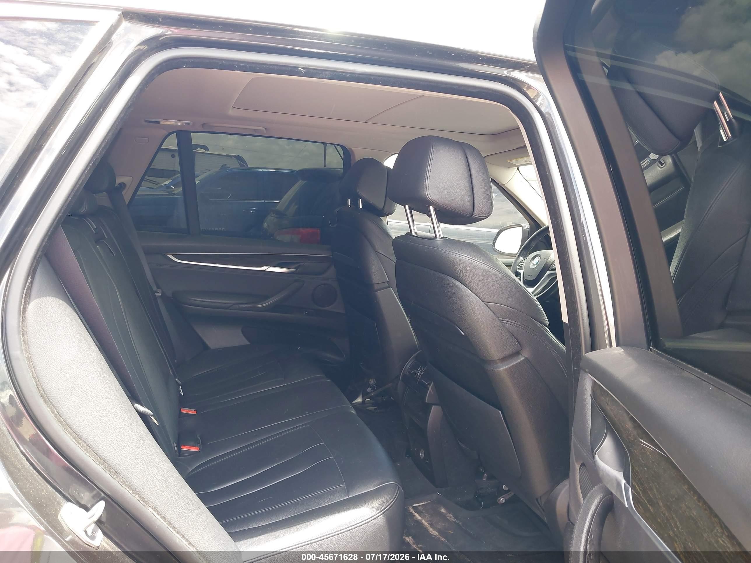 2015 Bmw X5 Xdrive50i Черный vin: 5UXKR6C54F0J77165