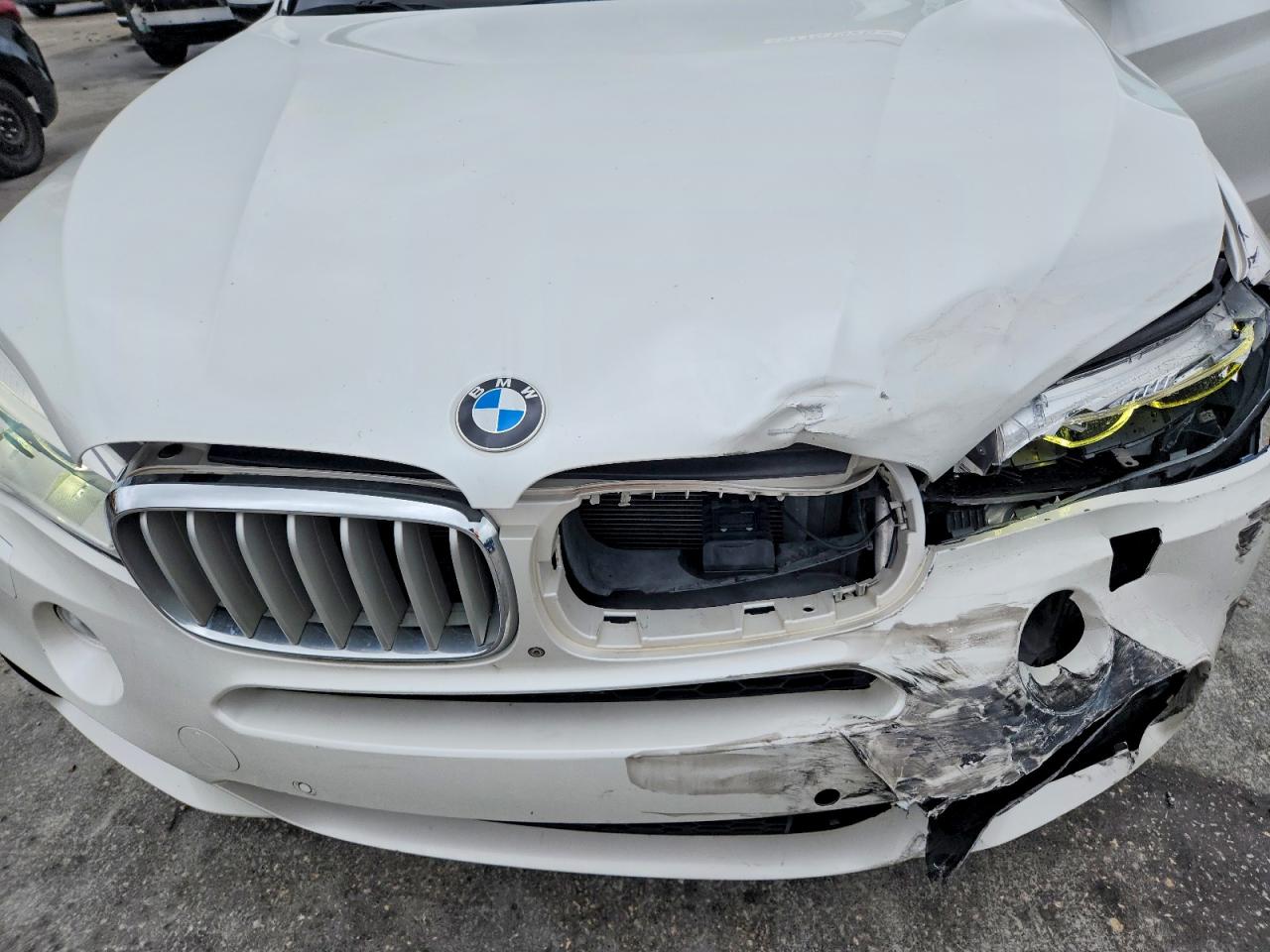 2015 Bmw X5 Xdrive50i White vin: 5UXKR6C54F0J77540