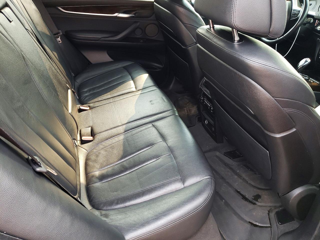 2015 Bmw X5 Xdrive50i Серебряный vin: 5UXKR6C55F0J74114