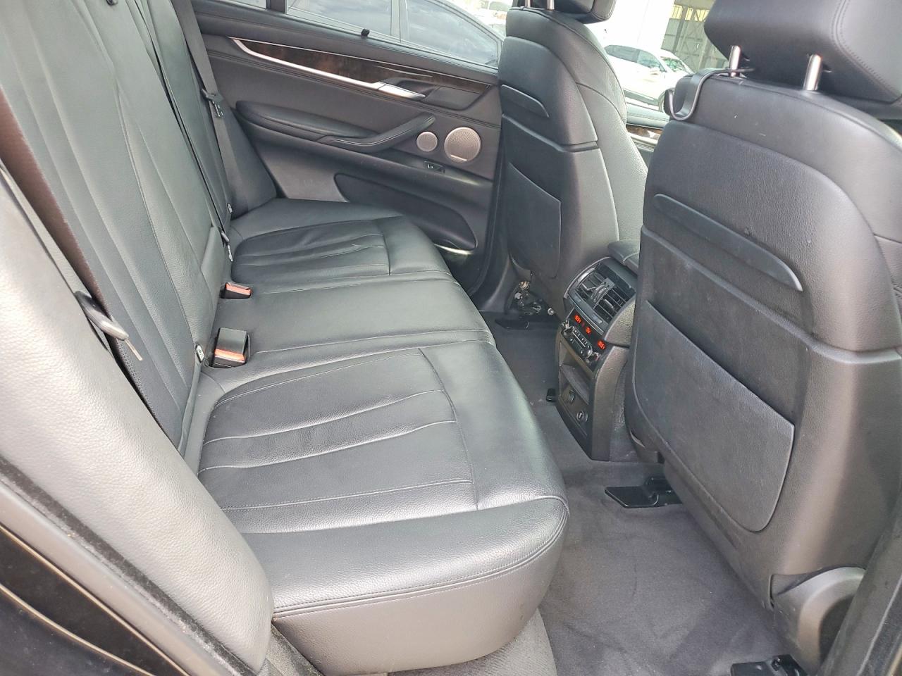 2015 Bmw X5 Xdrive50i Черный vin: 5UXKR6C57F0J73840