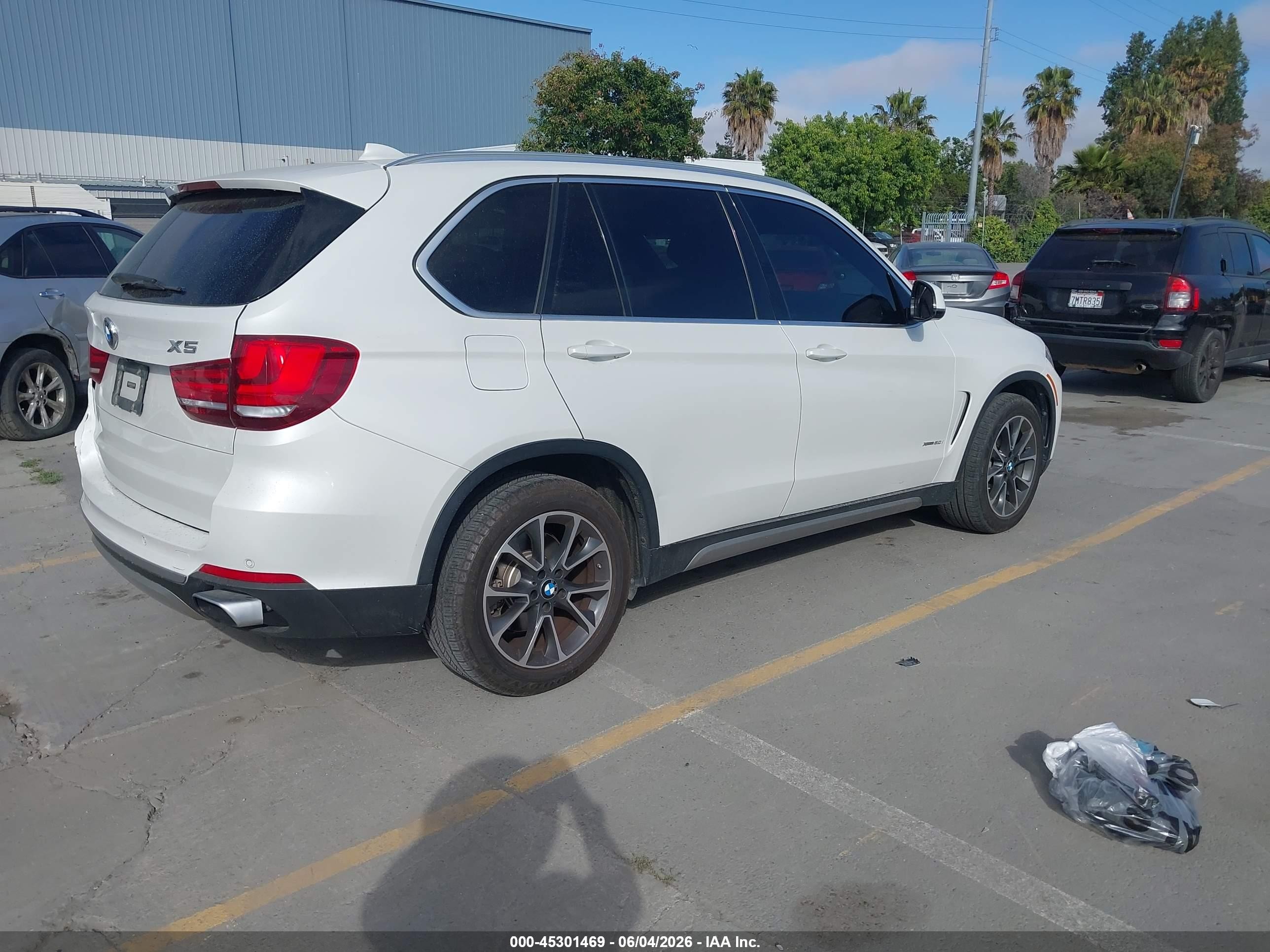 2017 Bmw X5 Xdrive50i White vin: 5UXKR6C58H0J84512