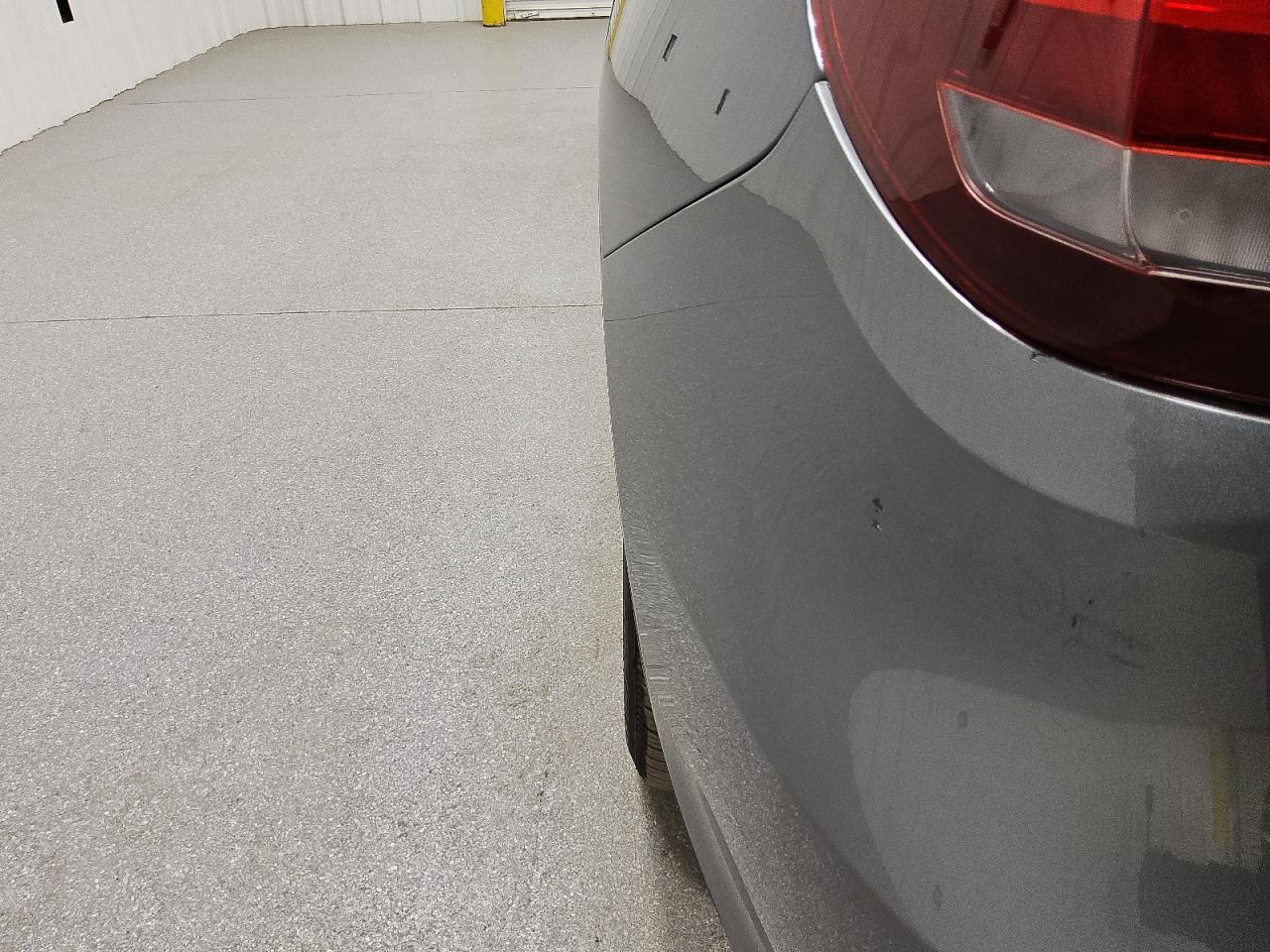 2015 Bmw X5 Xdrive50i Gray vin: 5UXKR6C59F0J79249 Damage: Rear Bumper/Cover, Scraped, 2 To 3 Inches