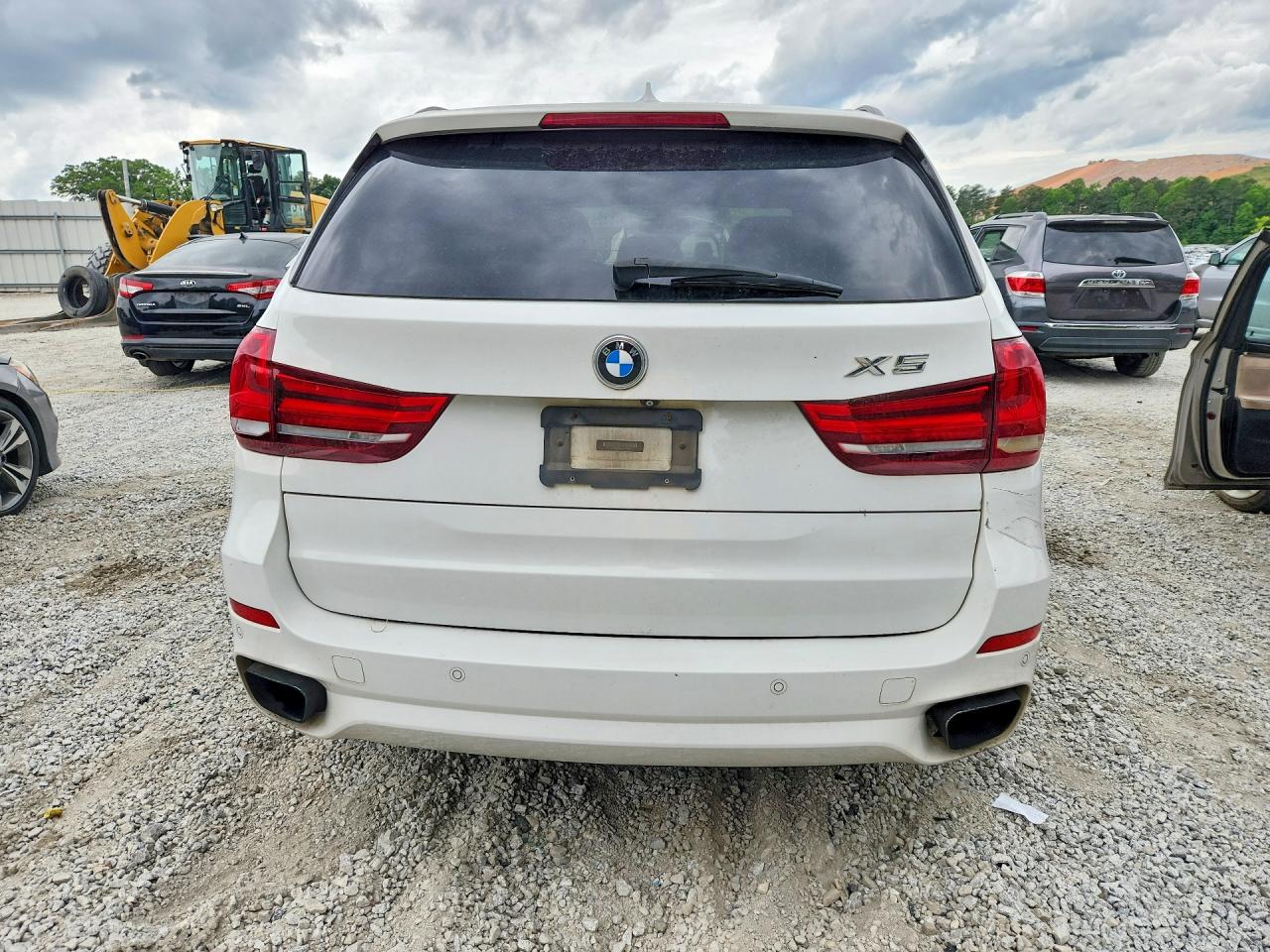 2015 Bmw X5 Xdrive50i White vin: 5UXKR6C5XF0J77316