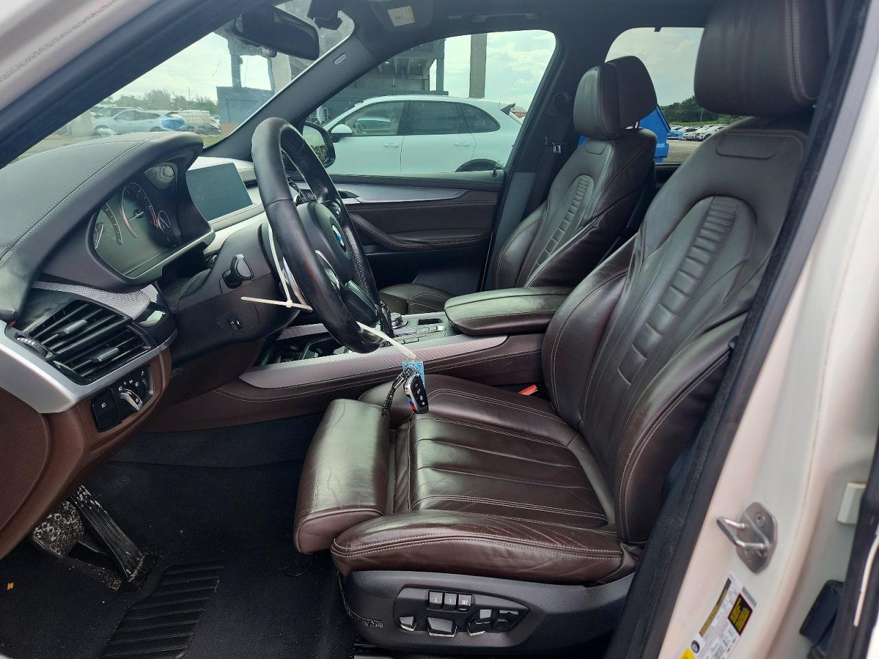 2015 Bmw X5 Xdrive35d Белый vin: 5UXKS4C54F0N12014