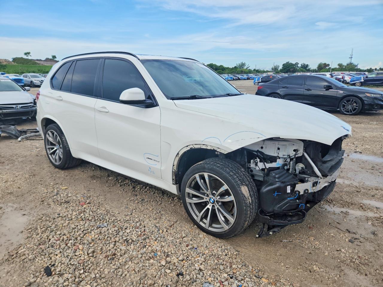 2015 Bmw X5 Xdrive35d Белый vin: 5UXKS4C54F0N12014