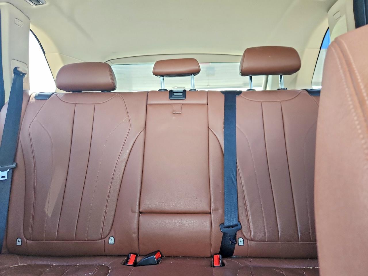 2015 Bmw X5 Xdrive35d Белый vin: 5UXKS4C57F0J99041