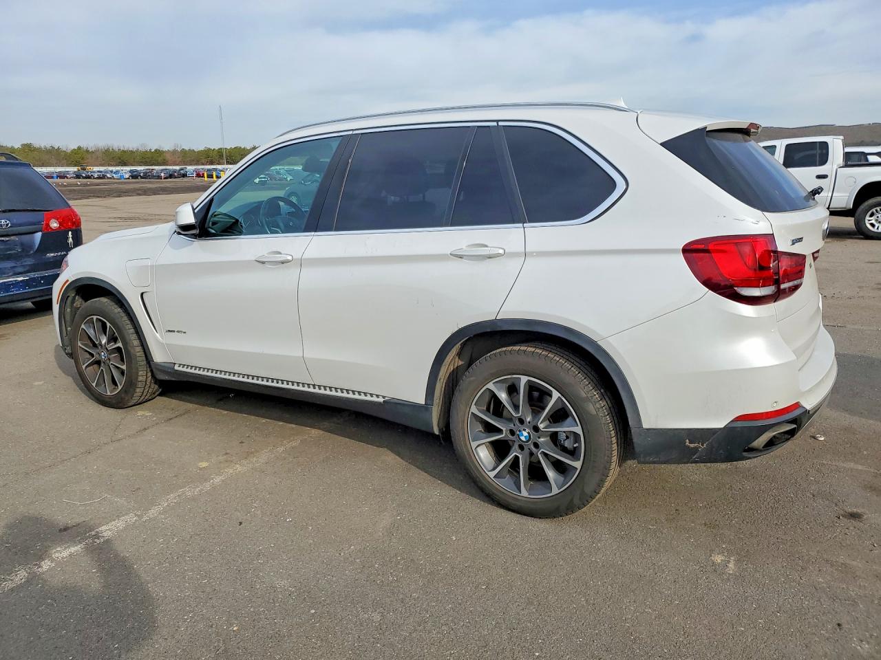 2016 Bmw X5 Xdr40e White vin: 5UXKT0C54G0S77105