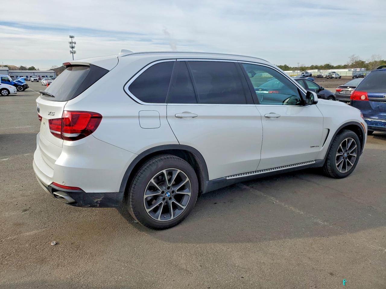 2016 Bmw X5 Xdr40e White vin: 5UXKT0C54G0S77105