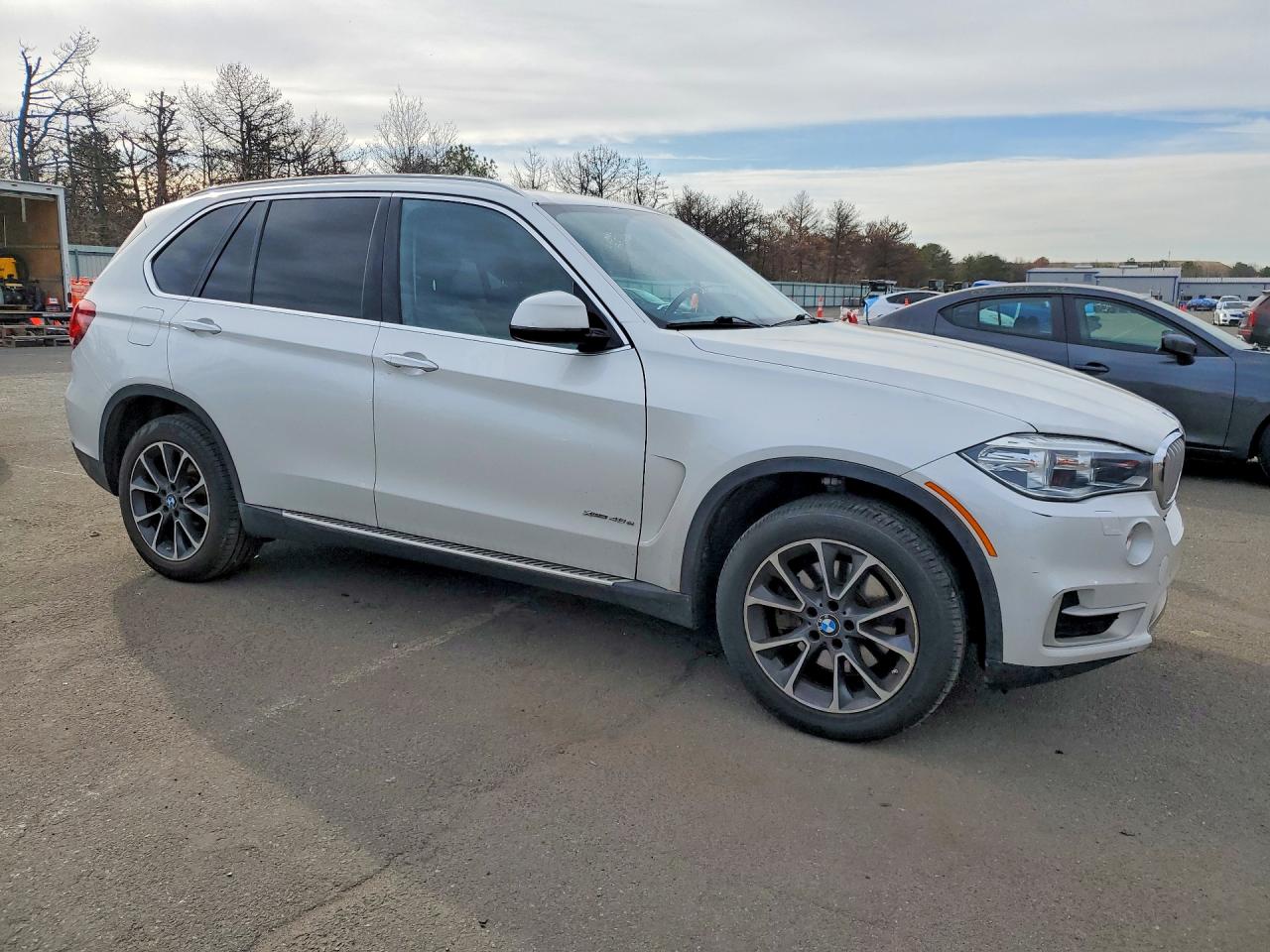 2016 Bmw X5 Xdr40e White vin: 5UXKT0C54G0S77105