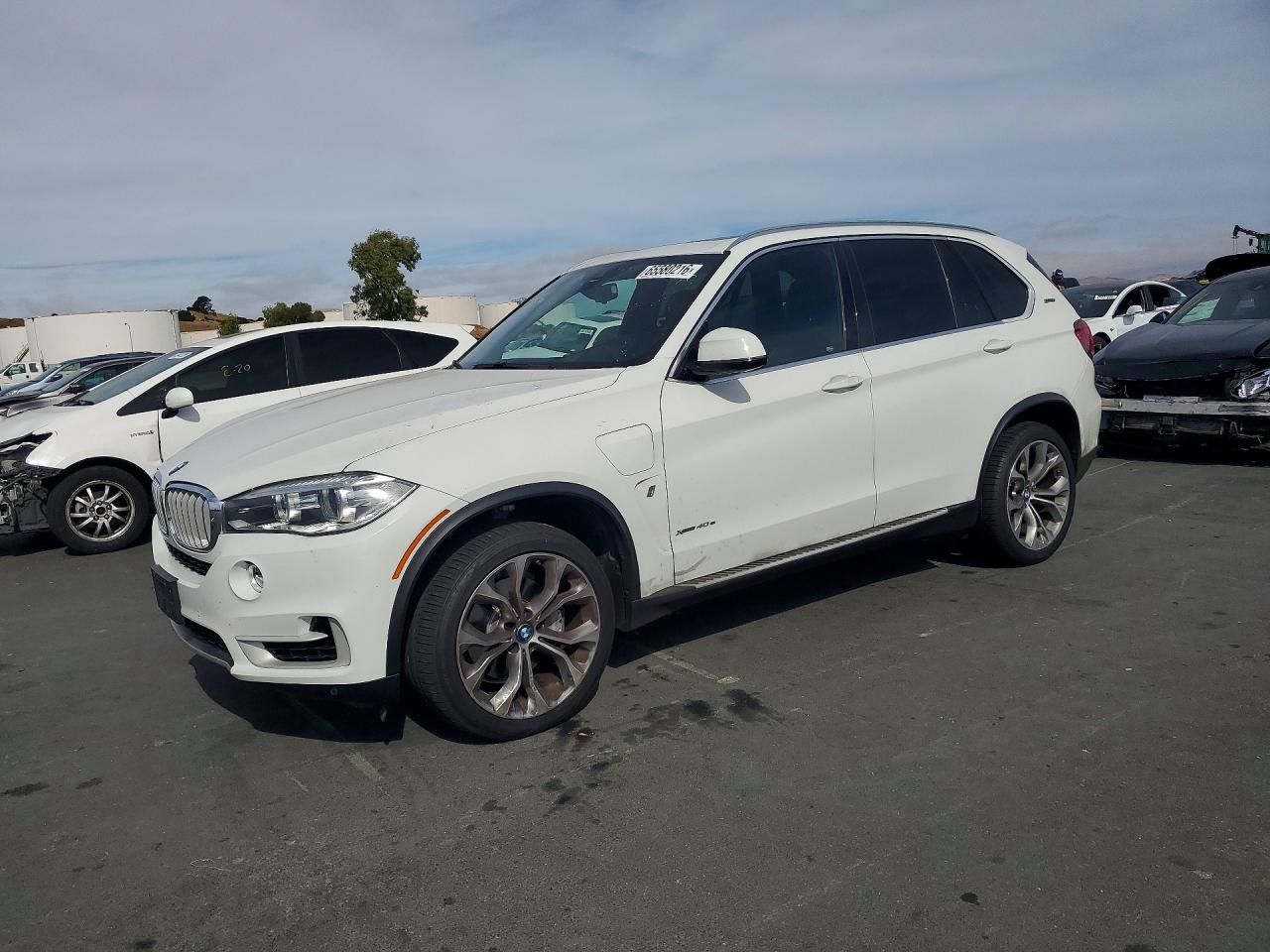 2018 Bmw X5 Xdr40e White vin: 5UXKT0C58J0V99995