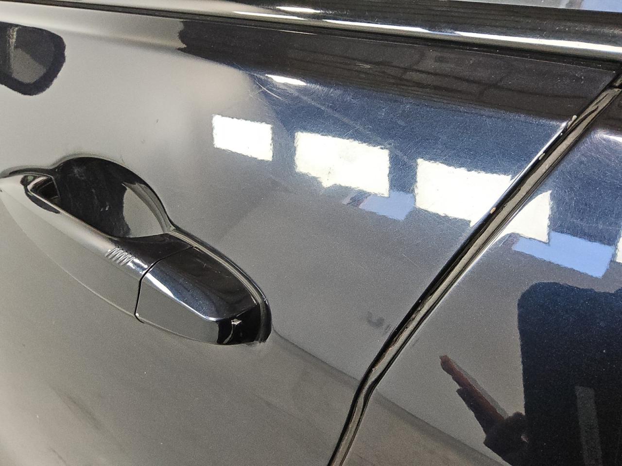 2015 Bmw X6 Xdrive35i Blue vin: 5UXKU2C50F0F96088 Damage: Left Front Door, Dent(S) W/No Paint Dmg, 1/2 To 1 Inch
