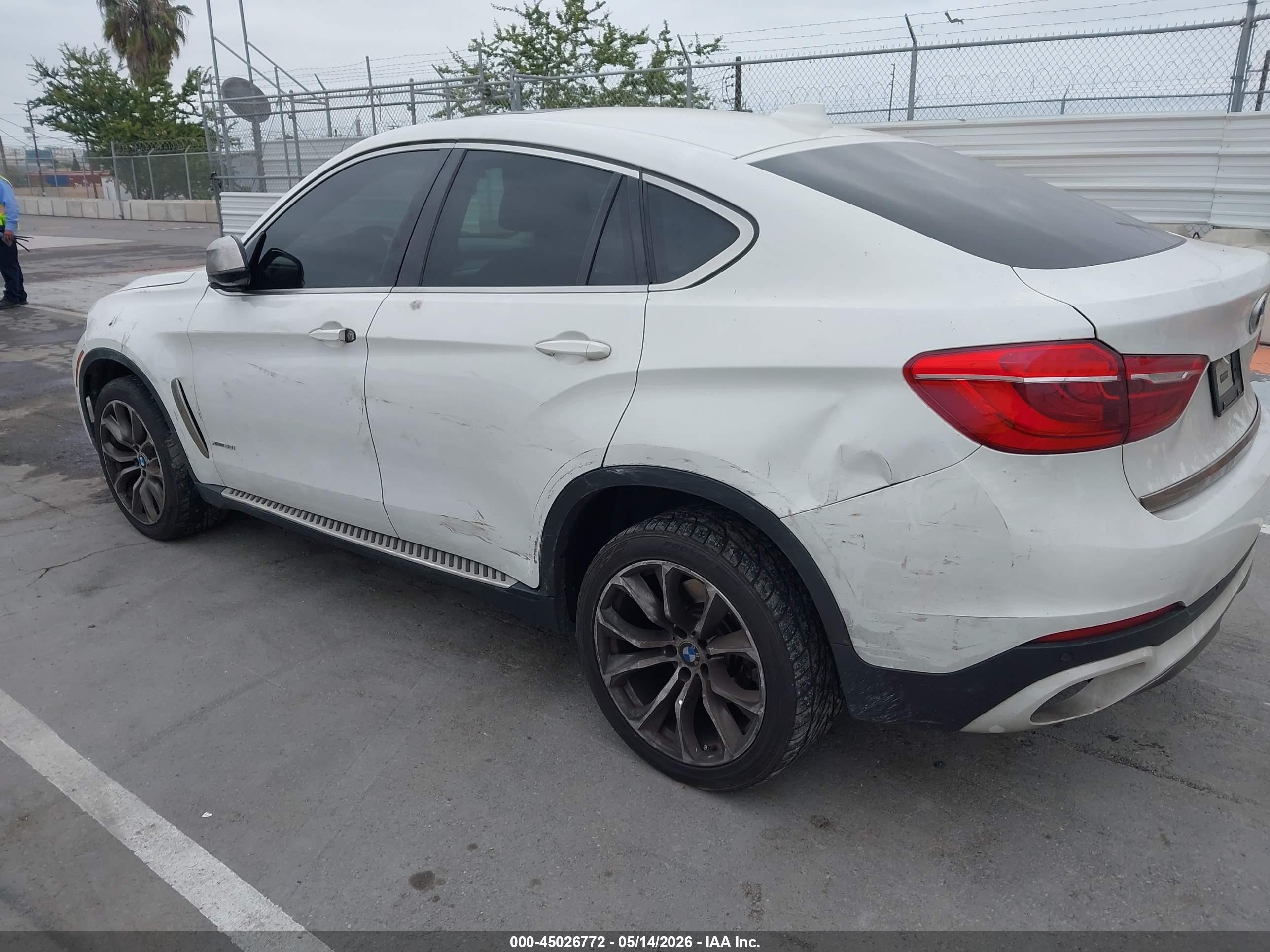 2016 Bmw X6 Xdrive50i White vin: 5UXKU6C52G0R34158