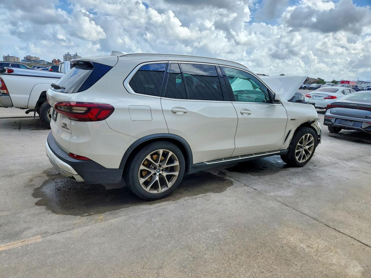 2023 Bmw X5 Xdrive45e White vin: 5UXTA6C01P9N92618