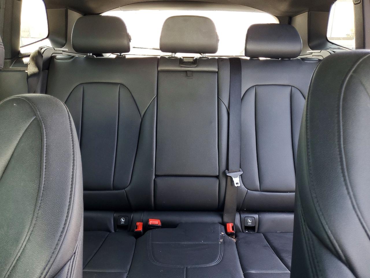 2019 Bmw X3 Sdrive30i White vin: 5UXTR7C55KLF24525