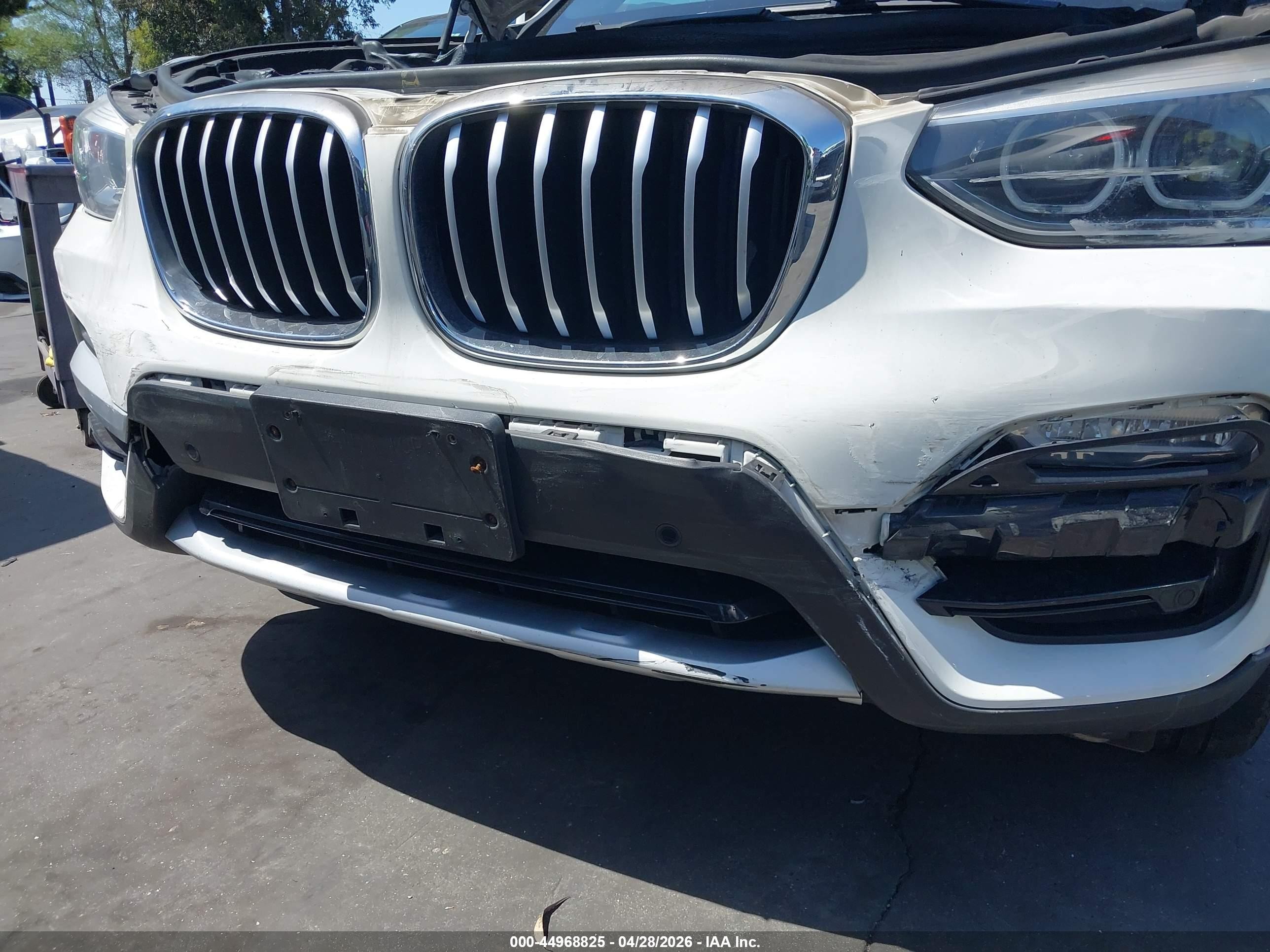 2019 Bmw X3 Sdrive30i White vin: 5UXTR7C56KLR39785