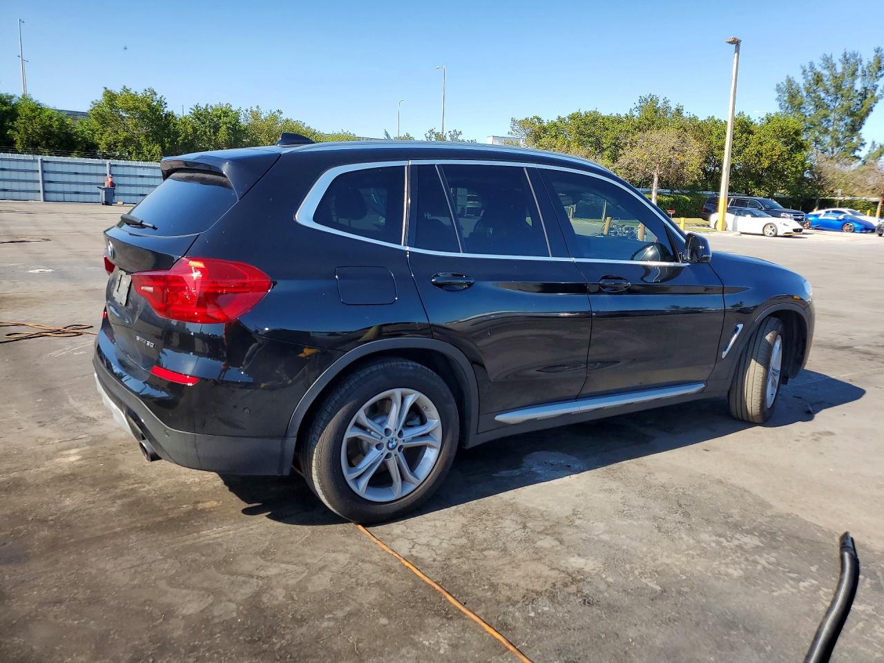 2019 Bmw X3 Sdrive30i Черный vin: 5UXTR7C59KLR46990