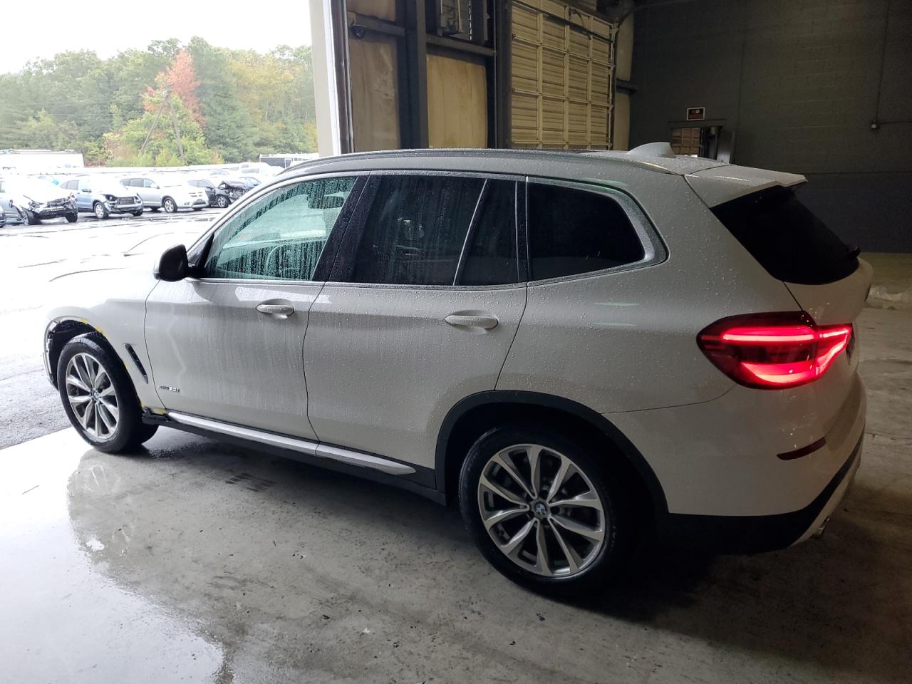 2018 Bmw X3 Xdrive30i Белый vin: 5UXTR9C52JLC74753
