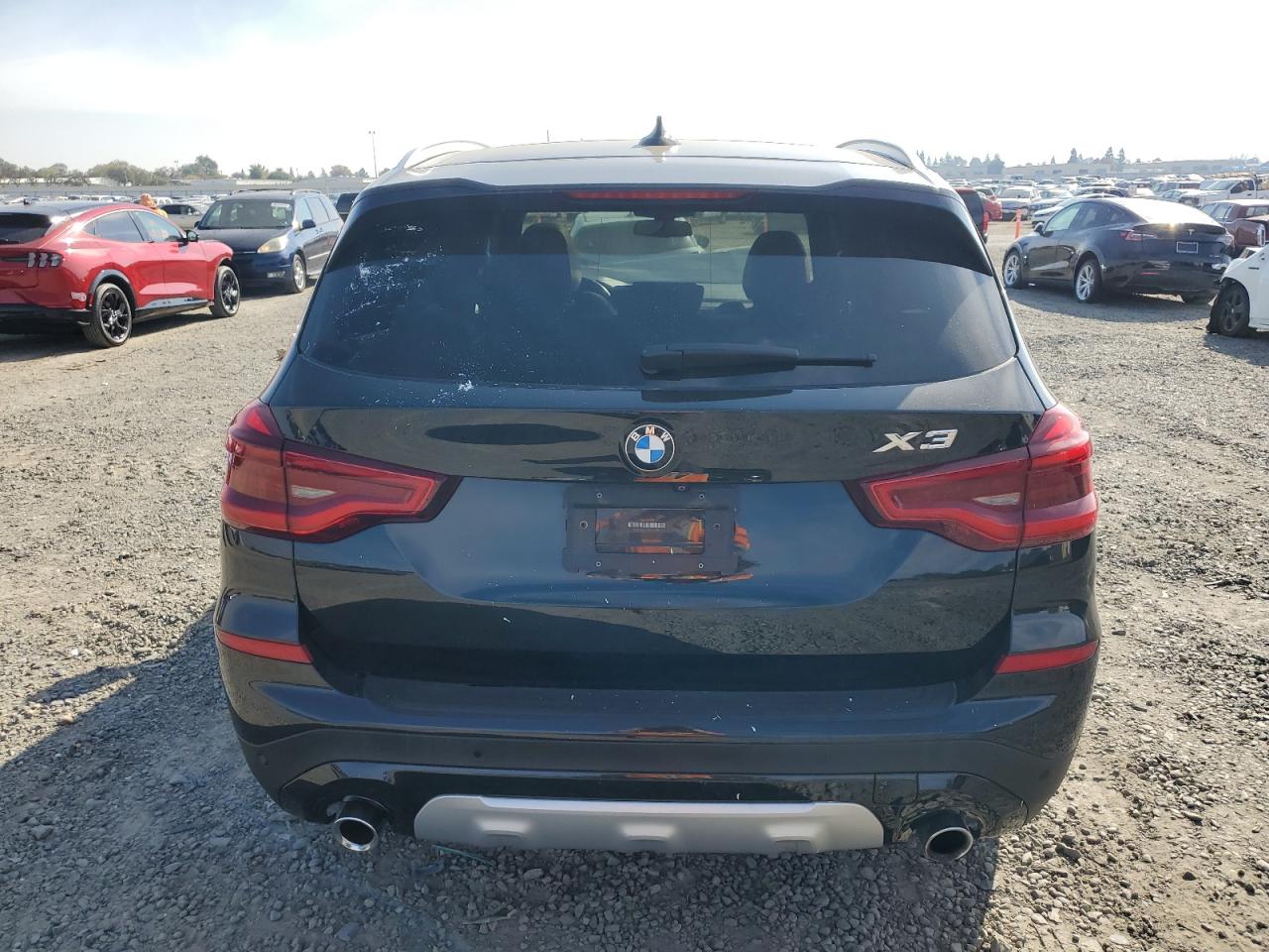 2018 Bmw X3 Xdrive30i Черный vin: 5UXTR9C52JLC75840