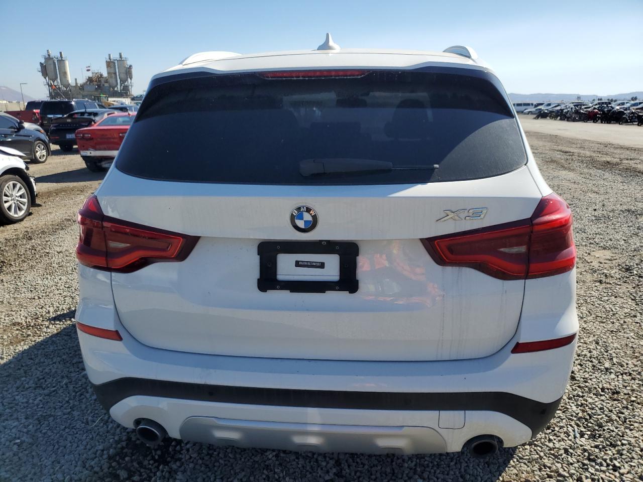 2018 Bmw X3 Xdrive30i White vin: 5UXTR9C54JLD60727