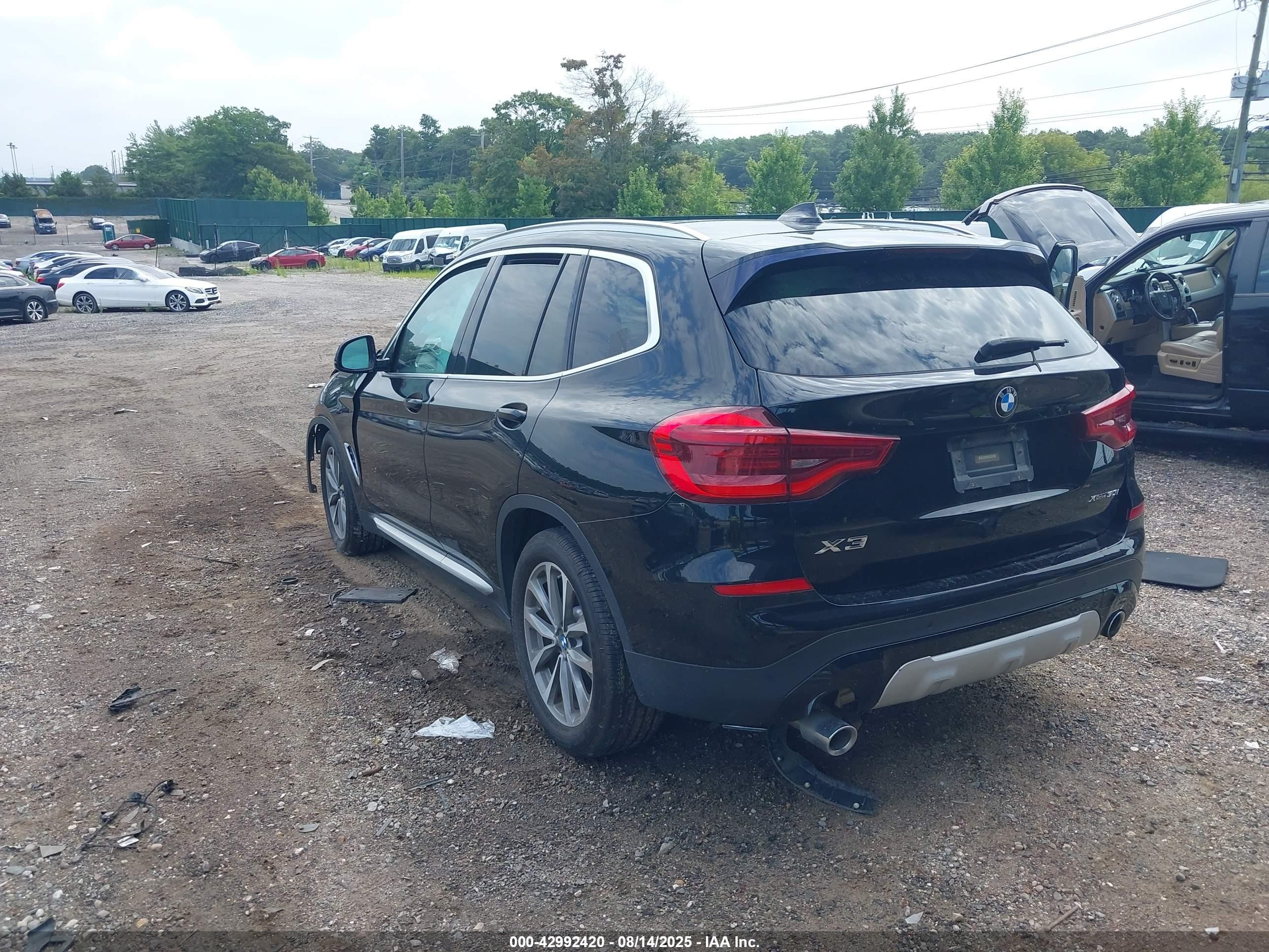 2018 Bmw X3 Xdrive30i Черный vin: 5UXTR9C56JLD68943