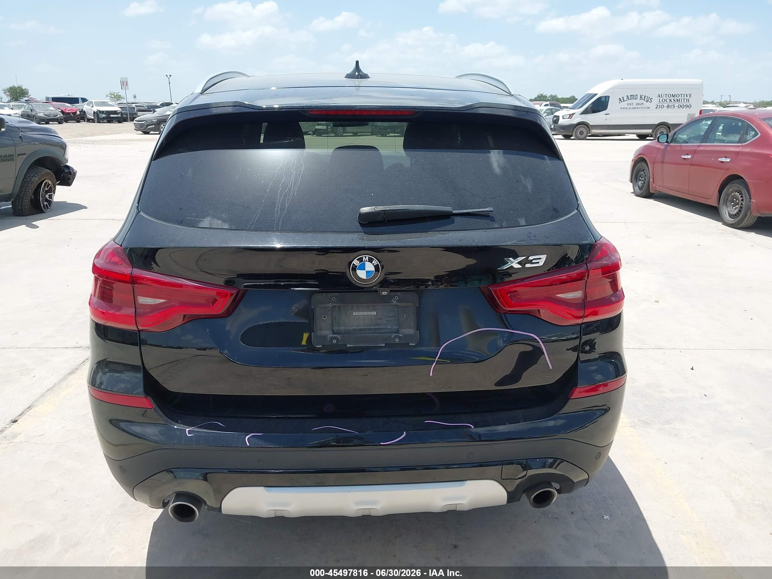 2018 Bmw X3 Xdrive30i Черный vin: 5UXTR9C58JLC68939