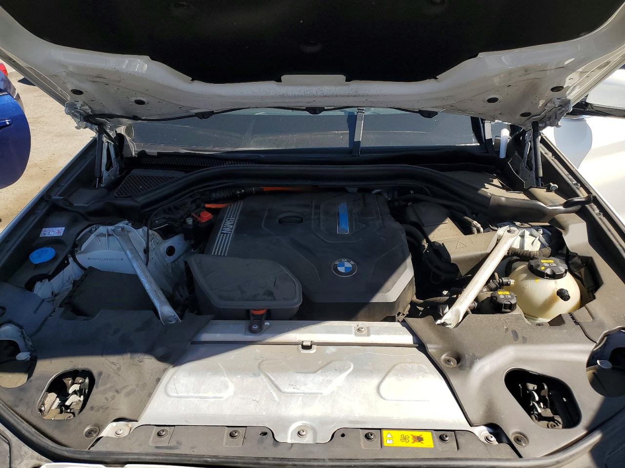 2021 Bmw X3 Xdrive30e White vin: 5UXTS1C04M9H04374