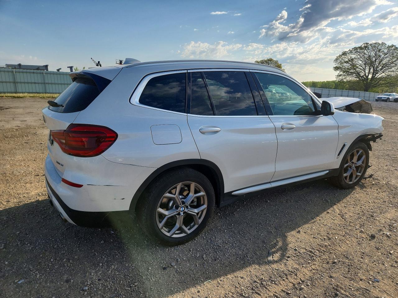 2021 Bmw X3 Xdrive30e White vin: 5UXTS1C06M9G72429