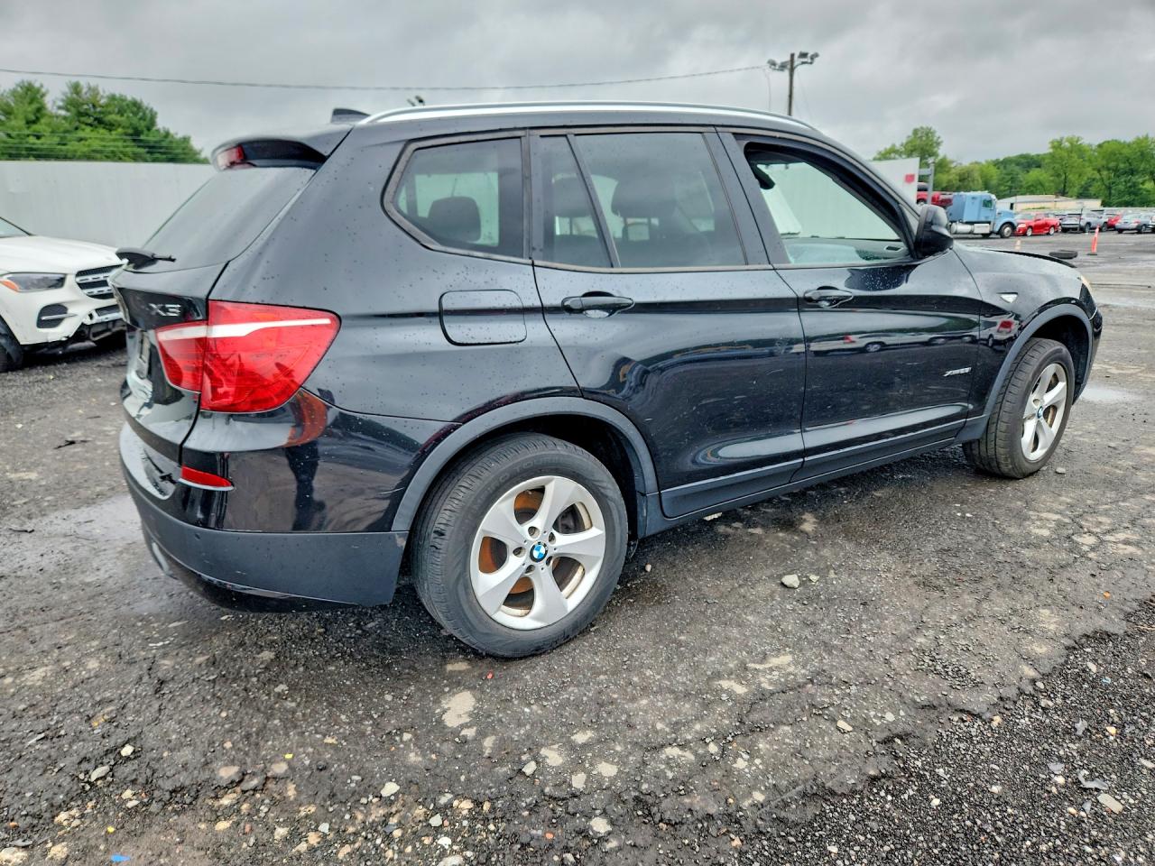 2011 Bmw X3 Xdrive28i Черный vin: 5UXWX5C51BL706114