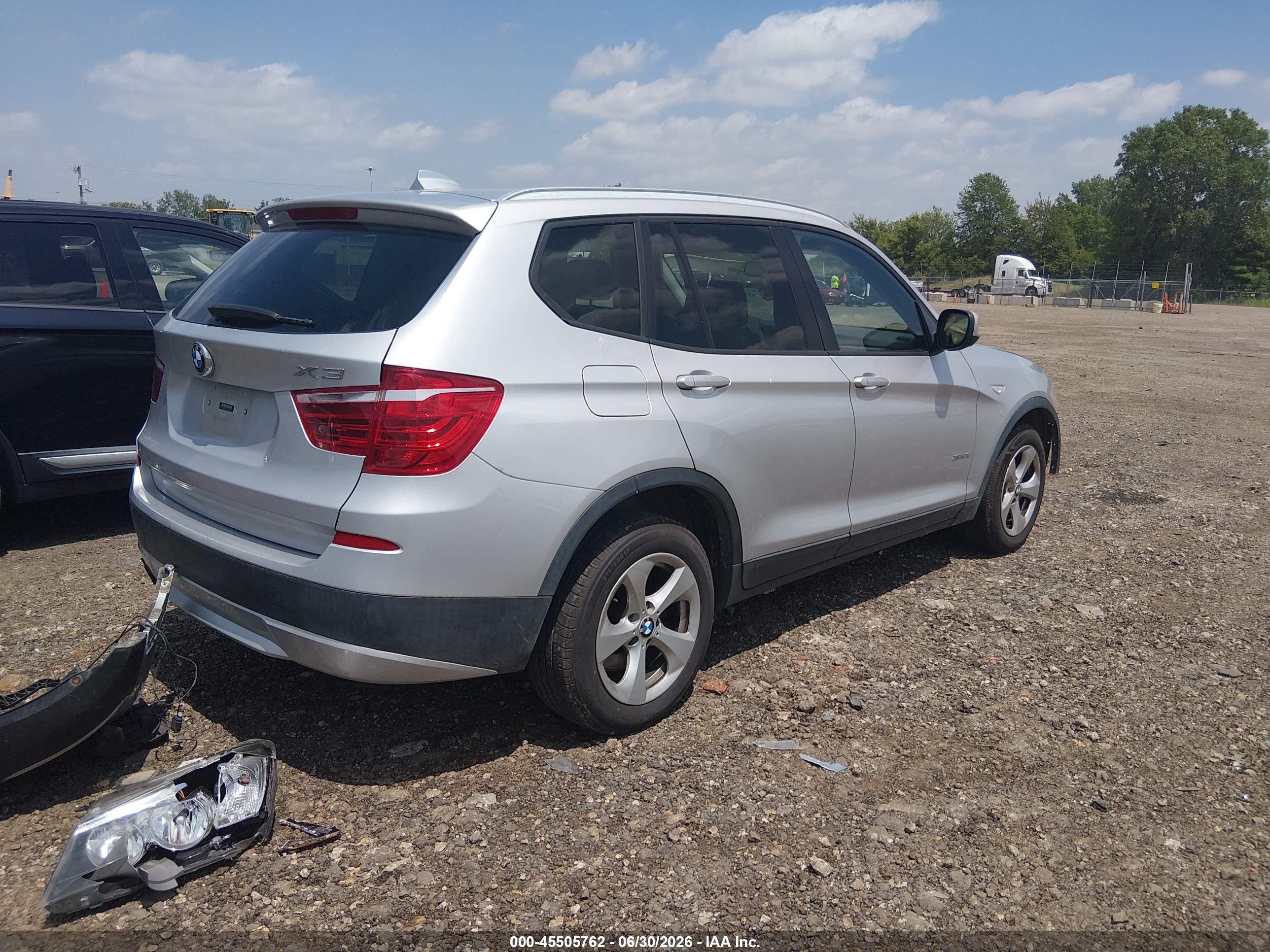 2012 Bmw X3 Xdrive28i Silver vin: 5UXWX5C51CL719141
