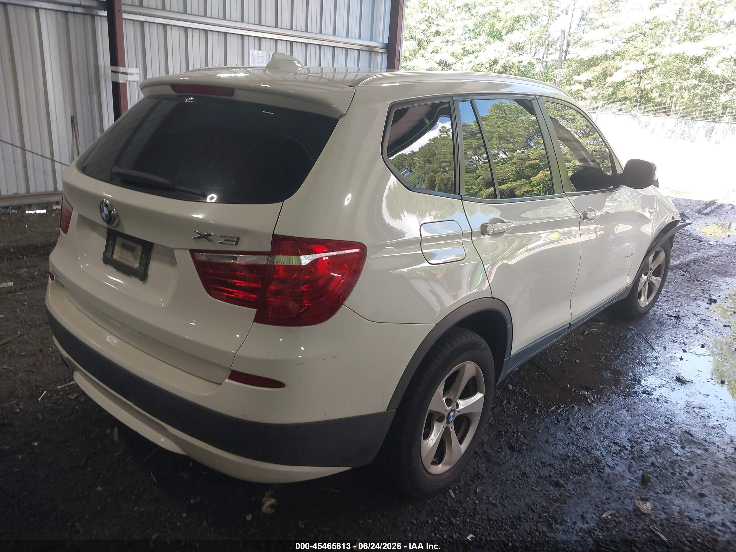 2011 Bmw X3 Xdrive28i White vin: 5UXWX5C52BL707286