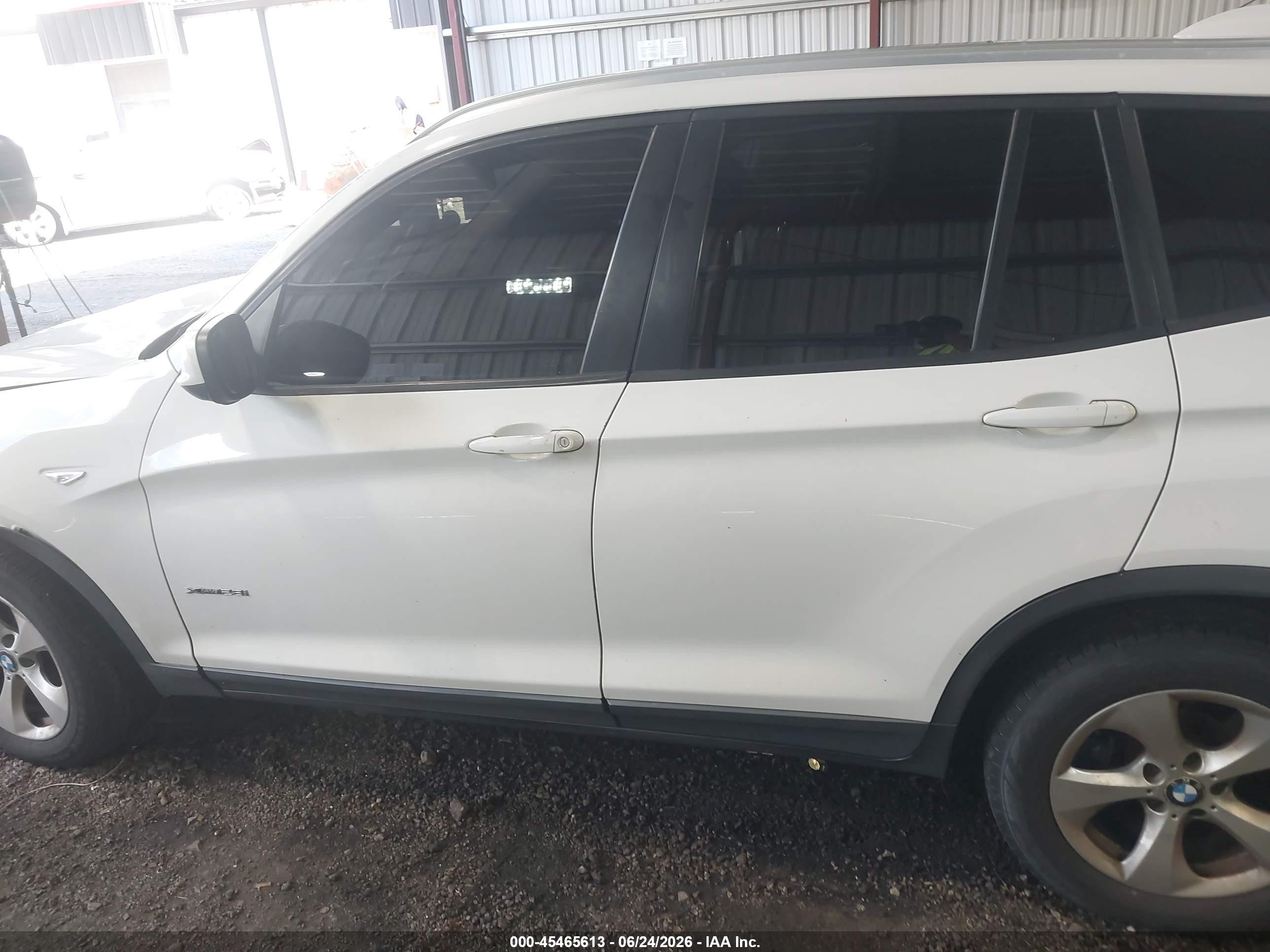 2011 Bmw X3 Xdrive28i White vin: 5UXWX5C52BL707286