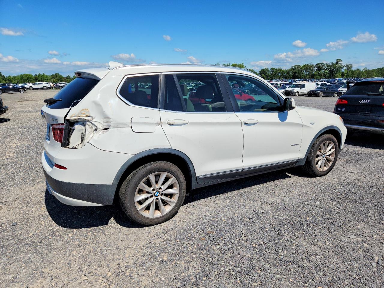 2012 Bmw X3 Xdrive28i Белый vin: 5UXWX5C52CL718029
