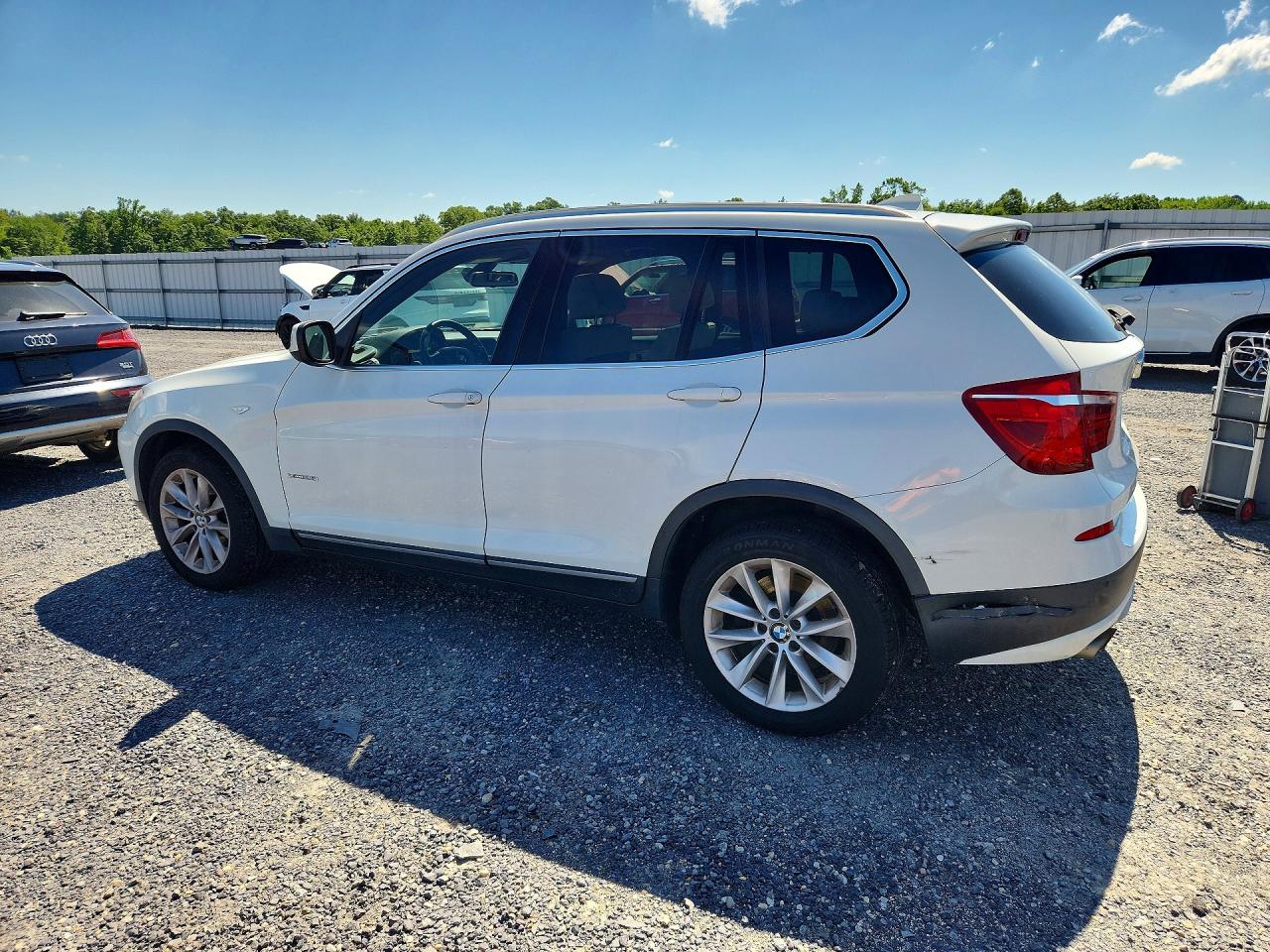 2012 Bmw X3 Xdrive28i Белый vin: 5UXWX5C52CL718029