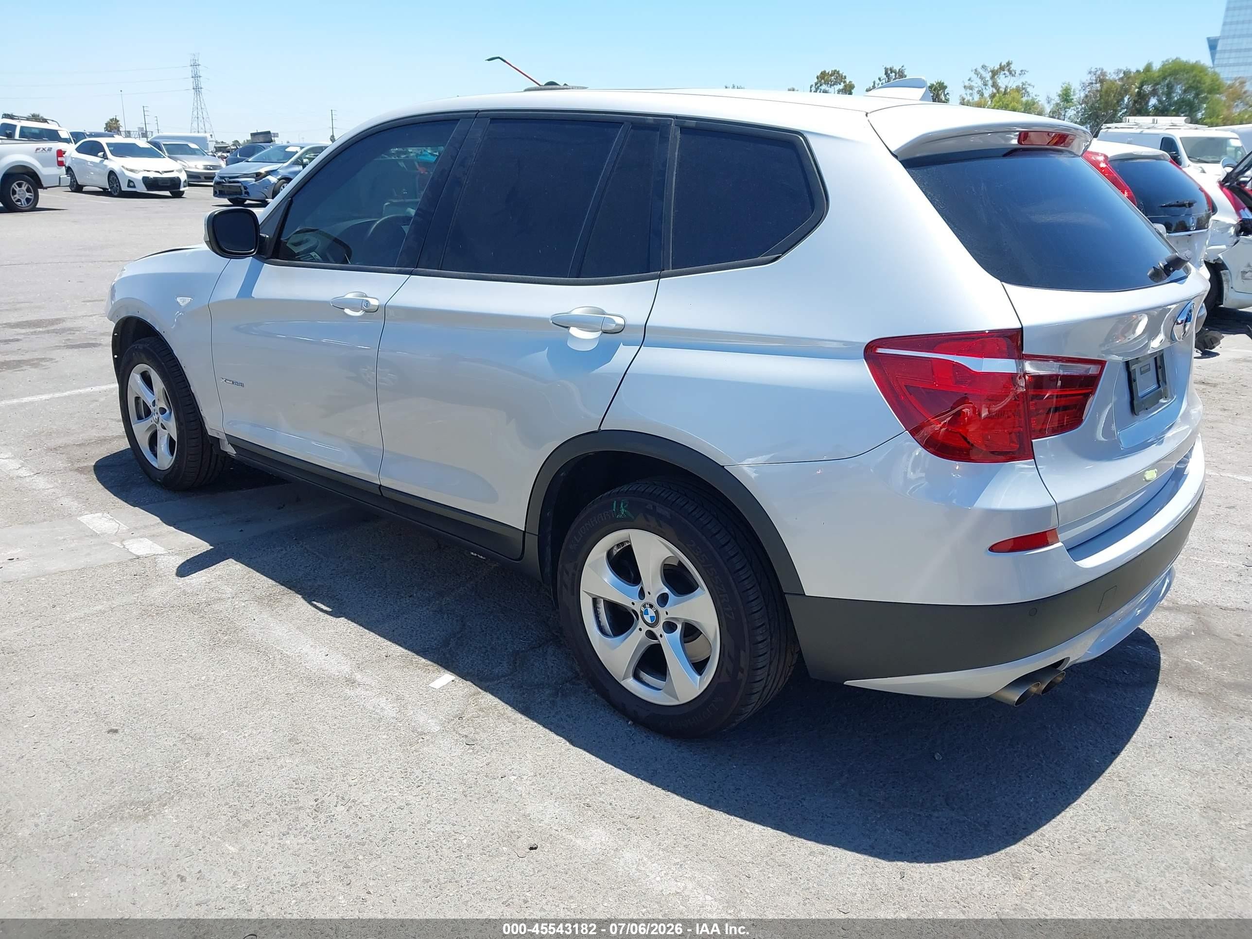 2012 Bmw X3 Xdrive28i White vin: 5UXWX5C52CL724431