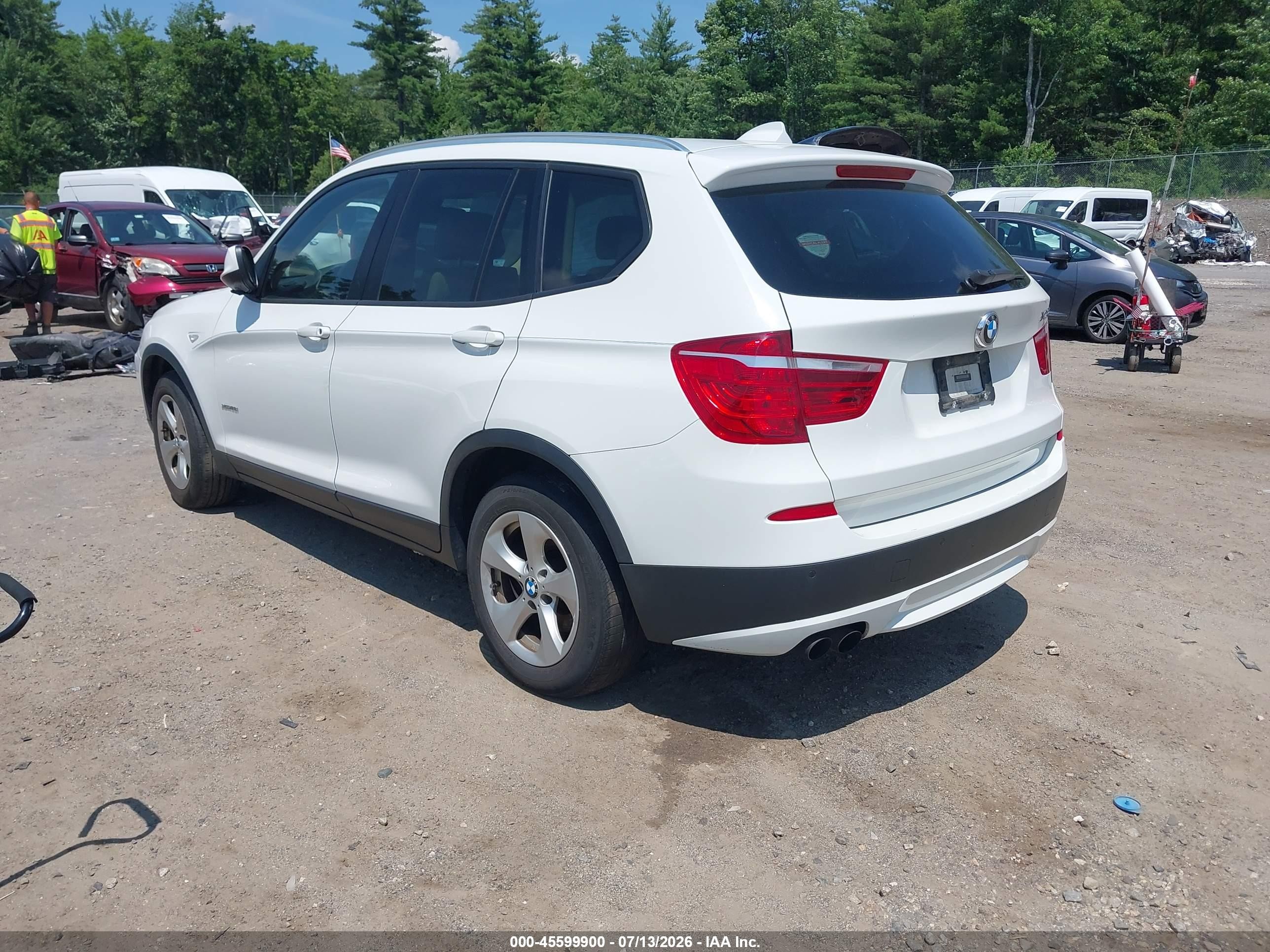2011 Bmw X3 Xdrive28i White vin: 5UXWX5C53BL710035