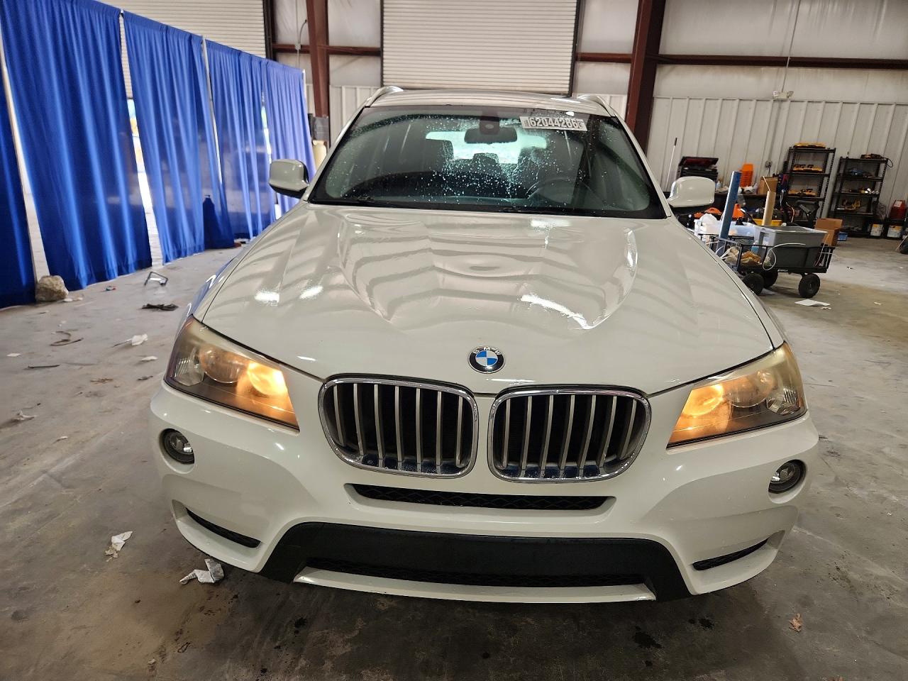 2012 Bmw X3 Xdrive28i Белый vin: 5UXWX5C54CL728142