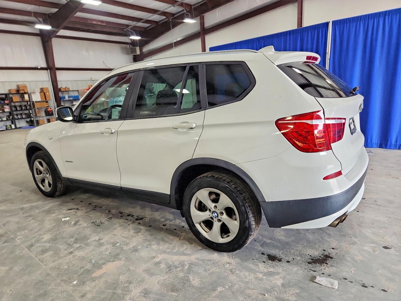 2012 Bmw X3 Xdrive28i Белый vin: 5UXWX5C54CL728142