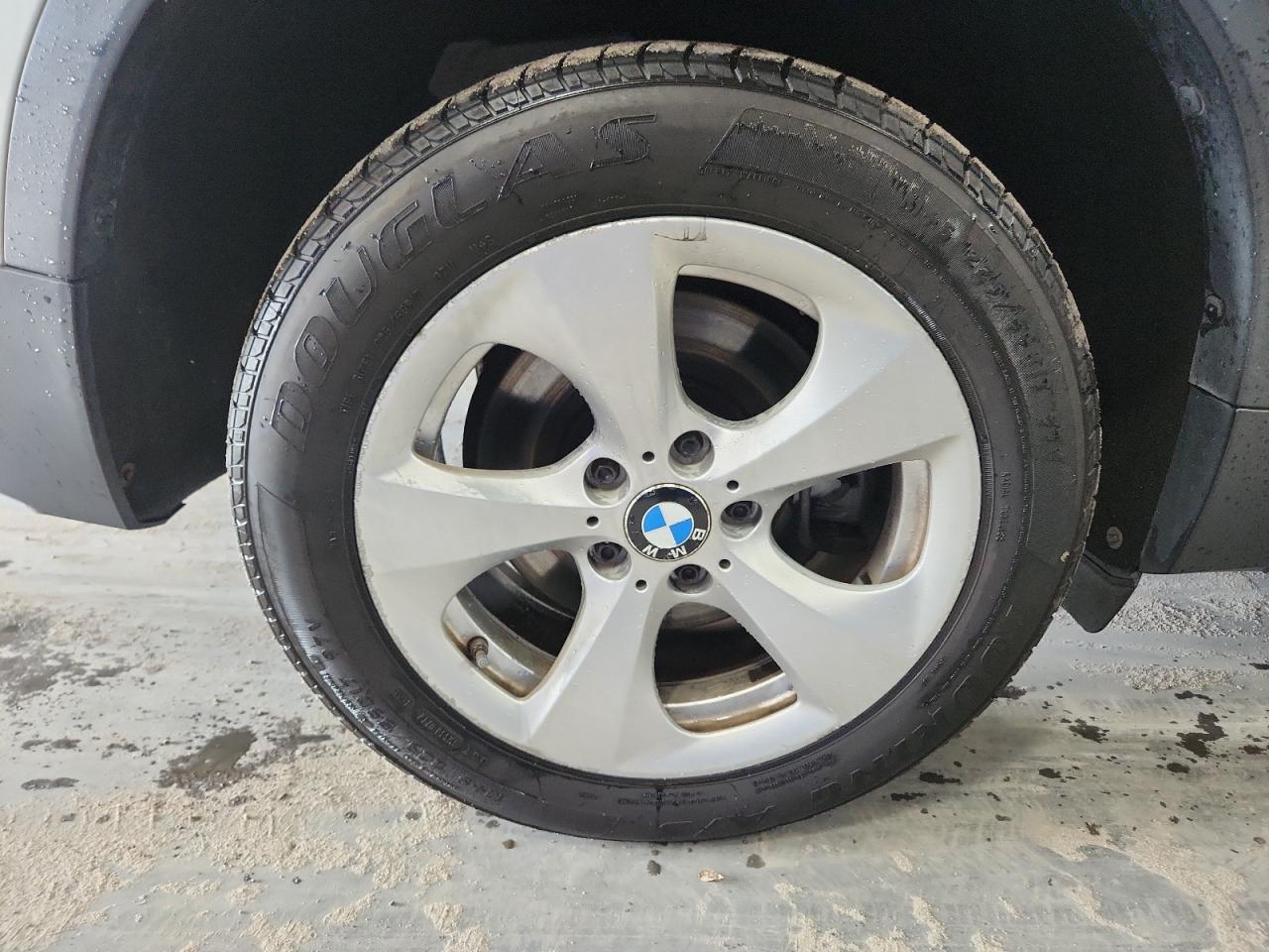 2012 Bmw X3 Xdrive28i Белый vin: 5UXWX5C54CL728142 Damage: Right Rear Wheel, Curb Rash, > 12 Inches