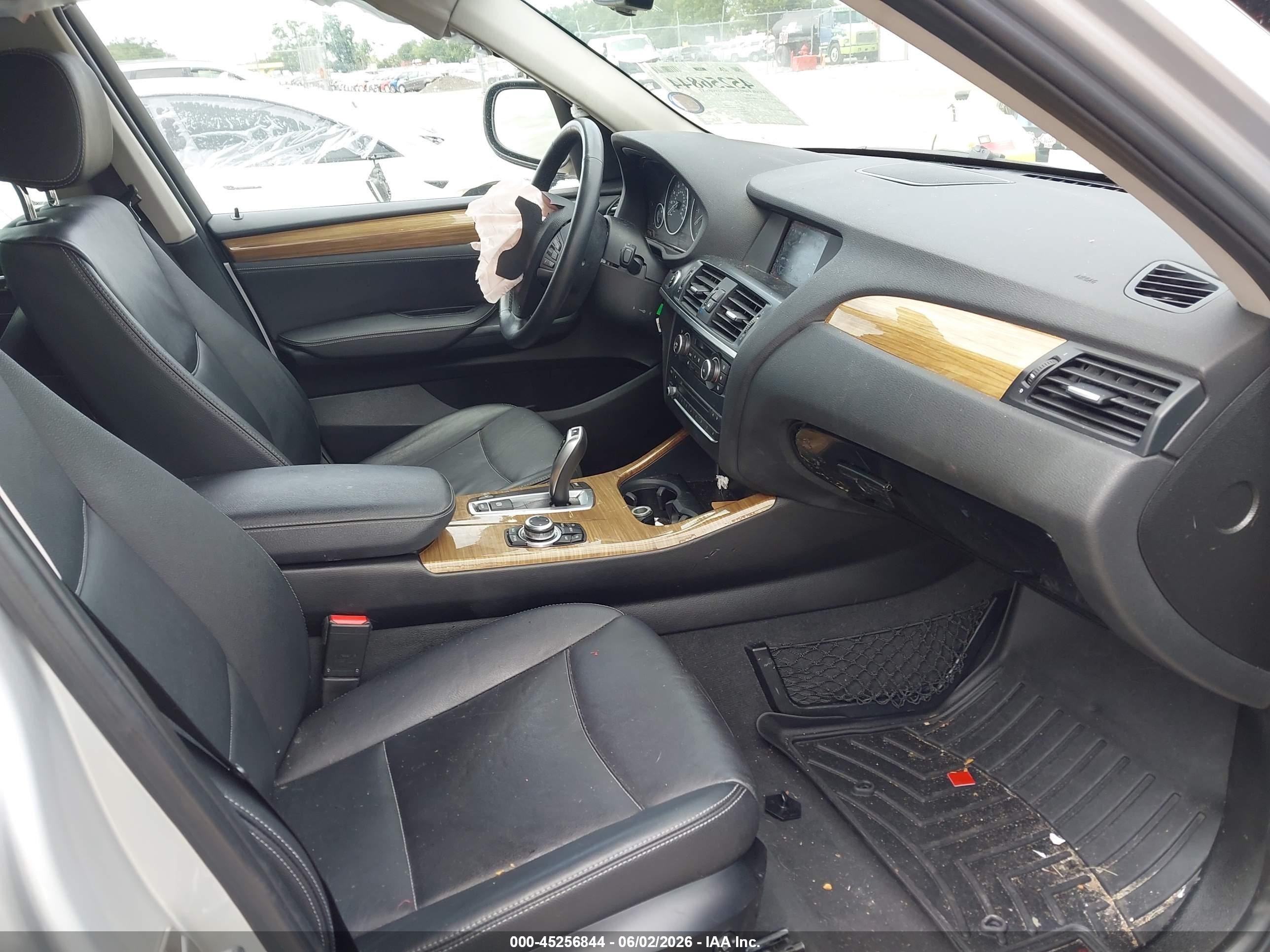 2011 Bmw X3 Xdrive28i Silver vin: 5UXWX5C55BL703068