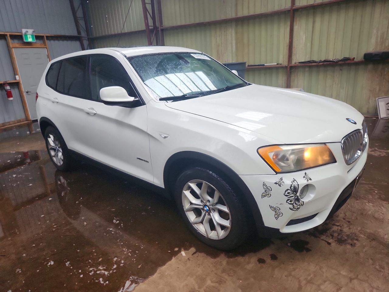 2011 Bmw X3 Xdrive28i Белый vin: 5UXWX5C55BL708738