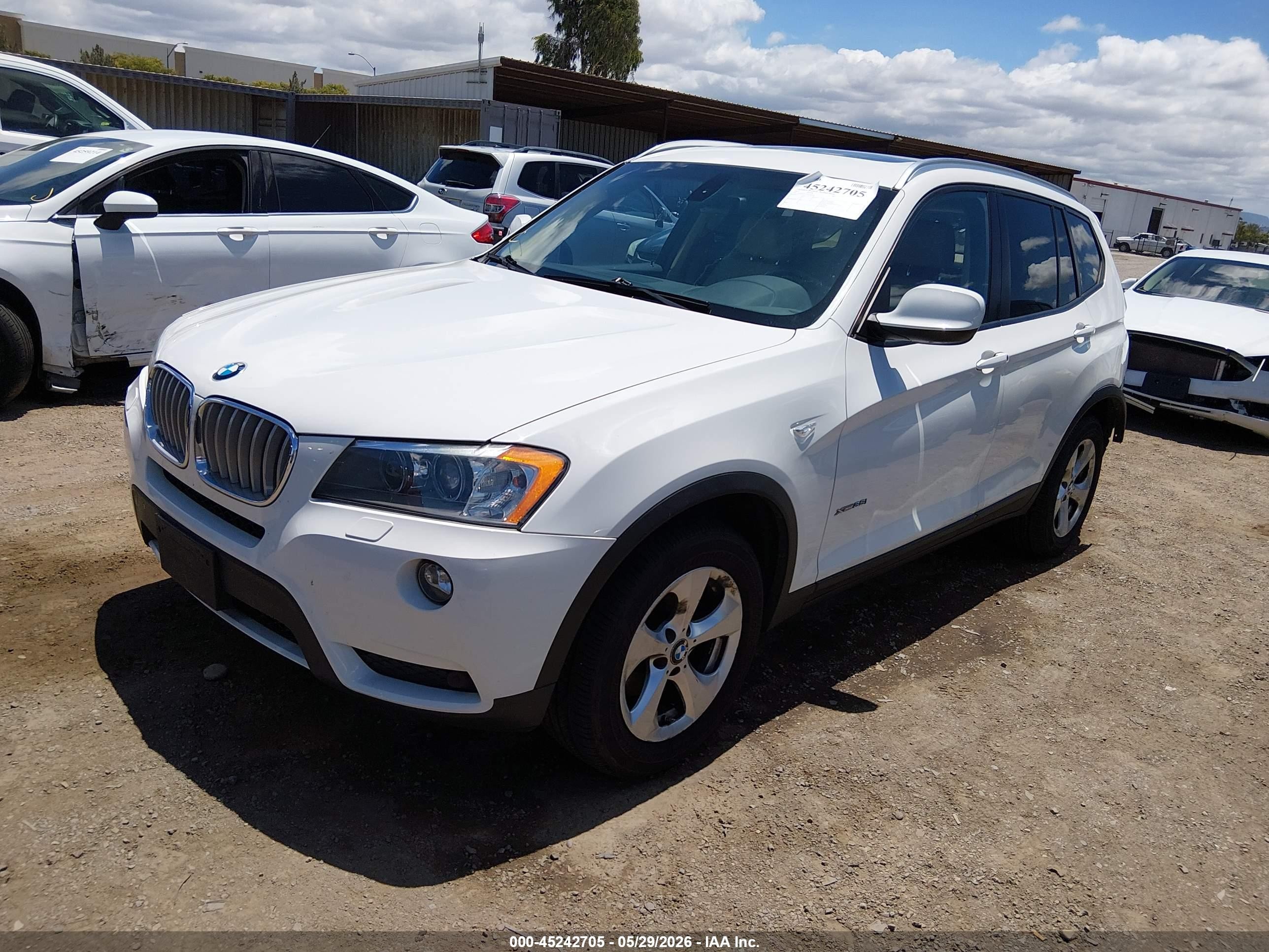 2011 Bmw X3 Xdrive28i Белый vin: 5UXWX5C57BL700706