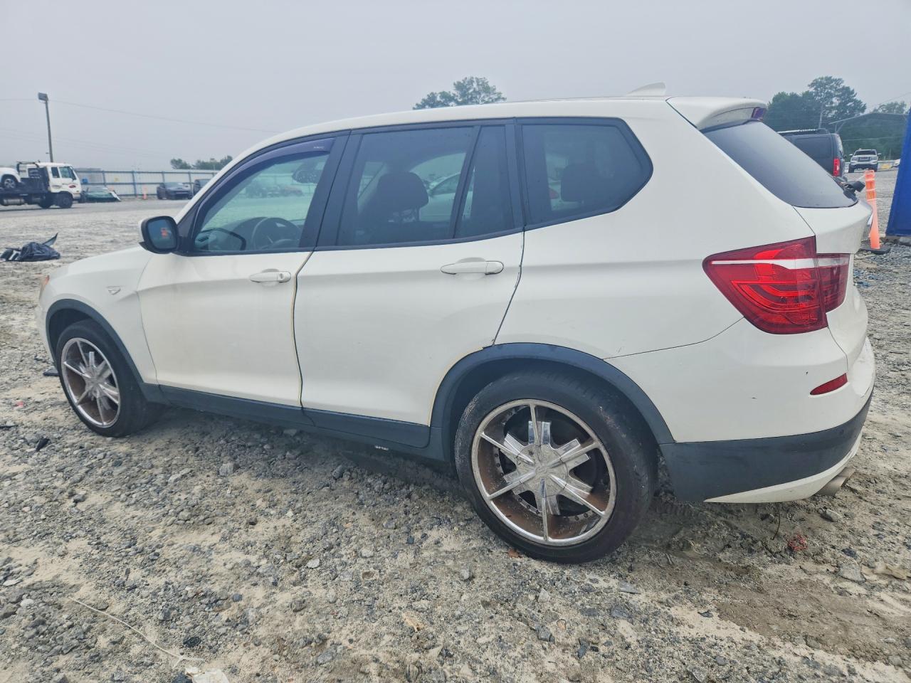 2011 Bmw X3 Xdrive28i White vin: 5UXWX5C57BL713889