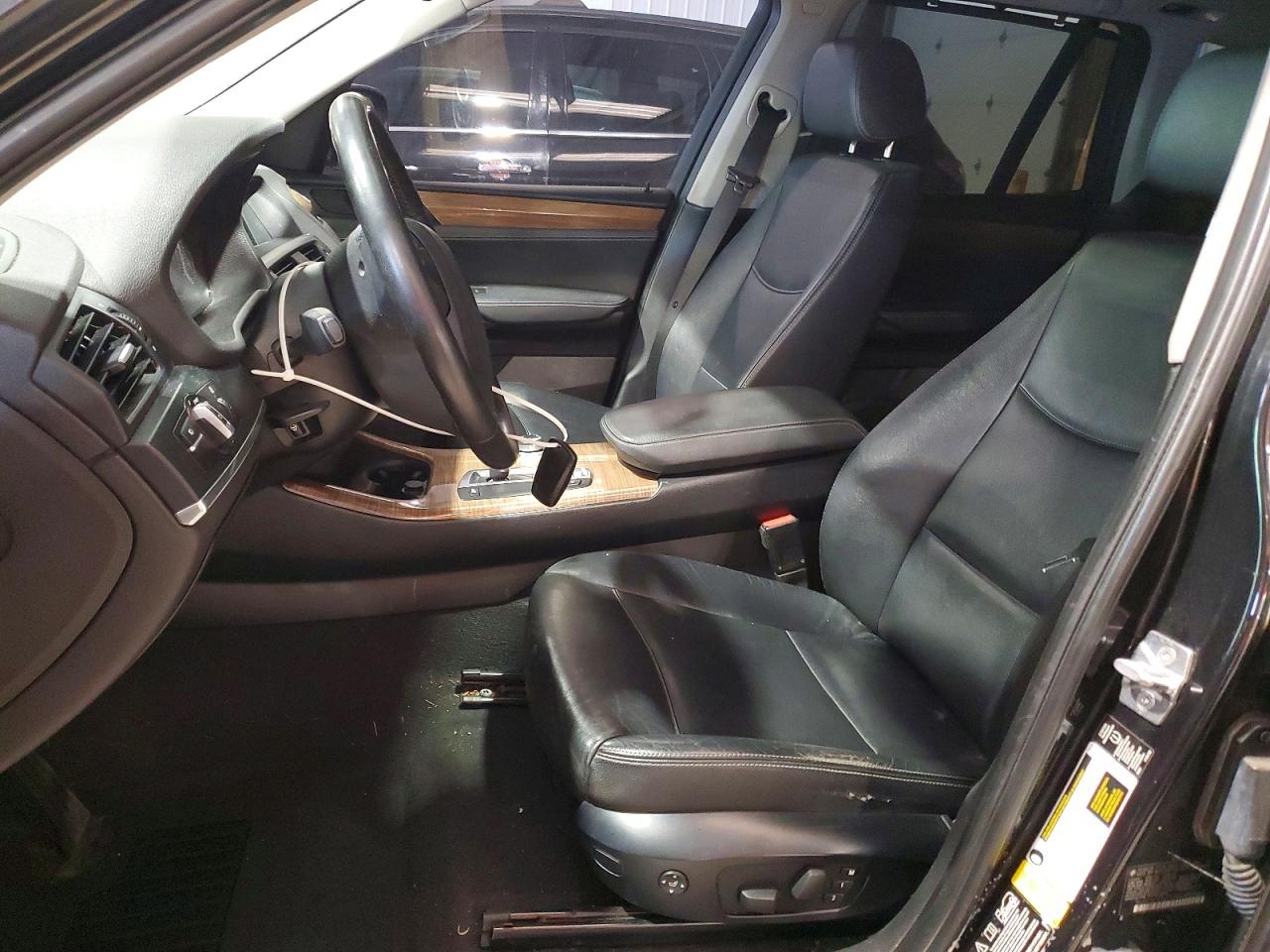 2011 Bmw X3 Xdrive28i Черный vin: 5UXWX5C57BLK59188