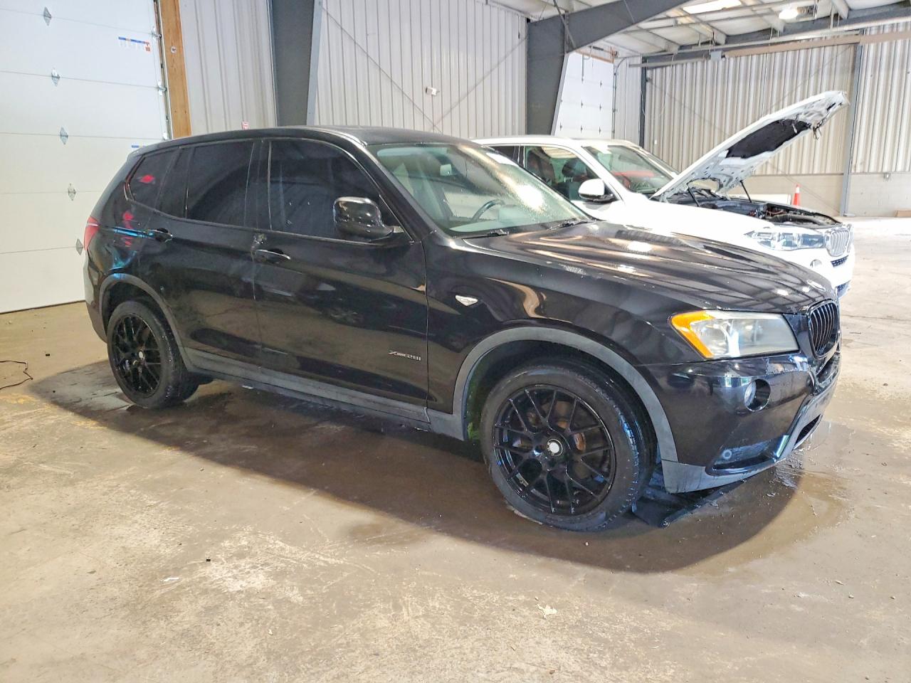 2011 Bmw X3 Xdrive28i Черный vin: 5UXWX5C57BLK59188