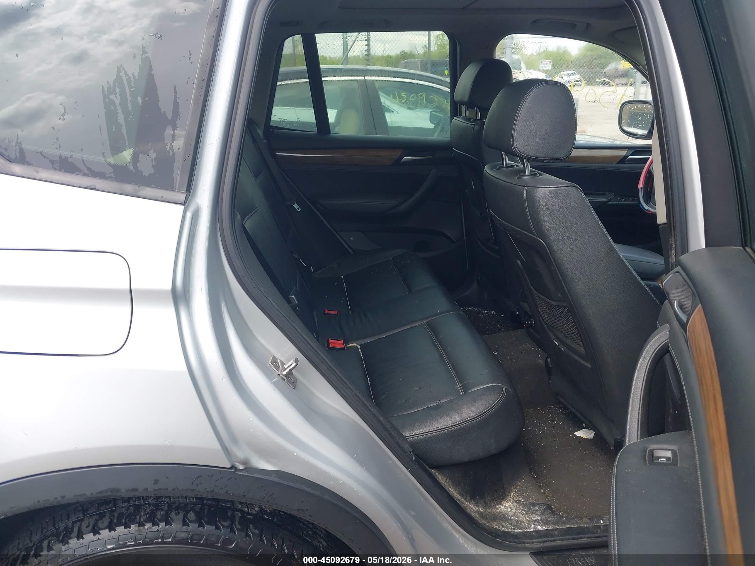 2011 Bmw X3 Xdrive28i Серебряный vin: 5UXWX5C58BL700357