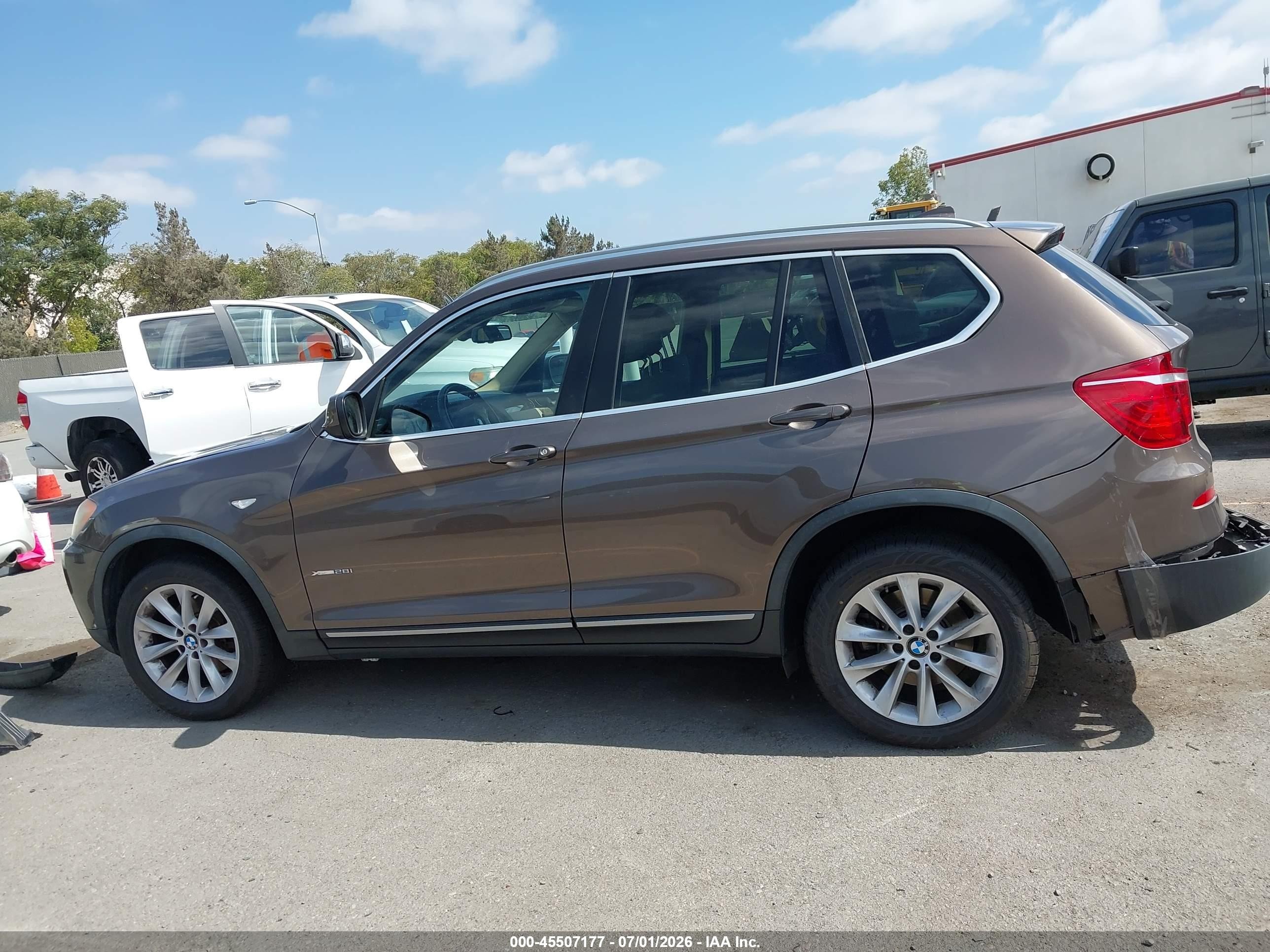 2011 Bmw X3 Xdrive28i Brown vin: 5UXWX5C58BL710533