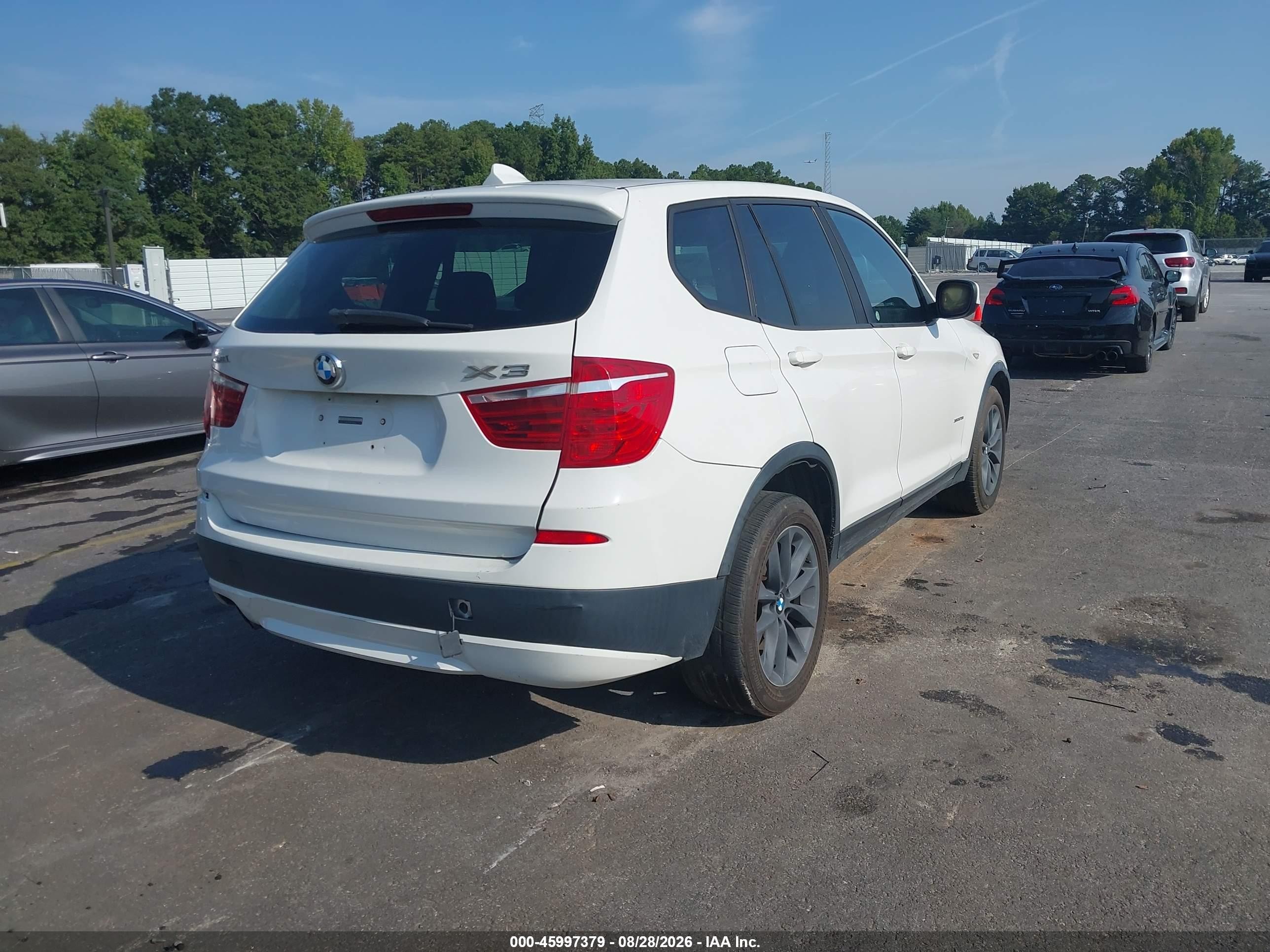 2011 Bmw X3 Xdrive28i White vin: 5UXWX5C58BLK59068
